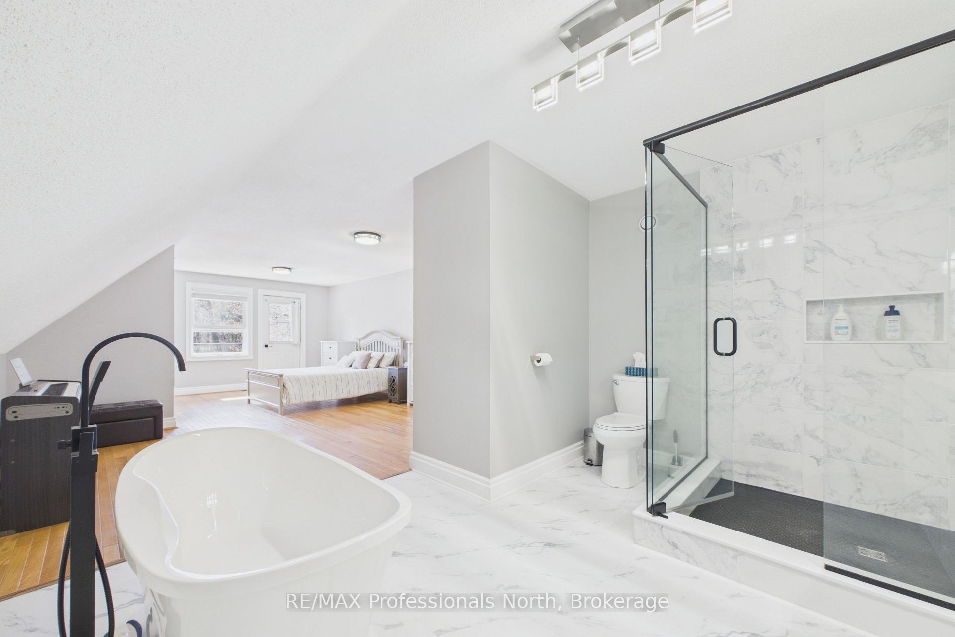 Photo 21 of 1196 Ravenscliffe Road, Huntsville, Chaffey — HOMEH