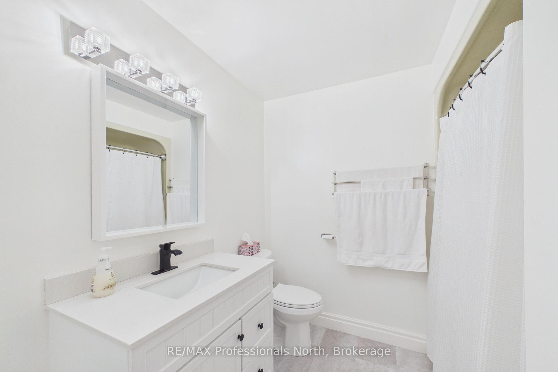 Photo 25 of 1196 Ravenscliffe Road, Huntsville, Chaffey — HOMEH