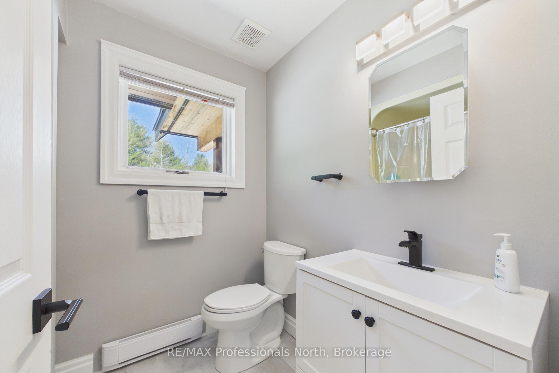 Photo 29 of 1196 Ravenscliffe Road, Huntsville, Chaffey — HOMEH