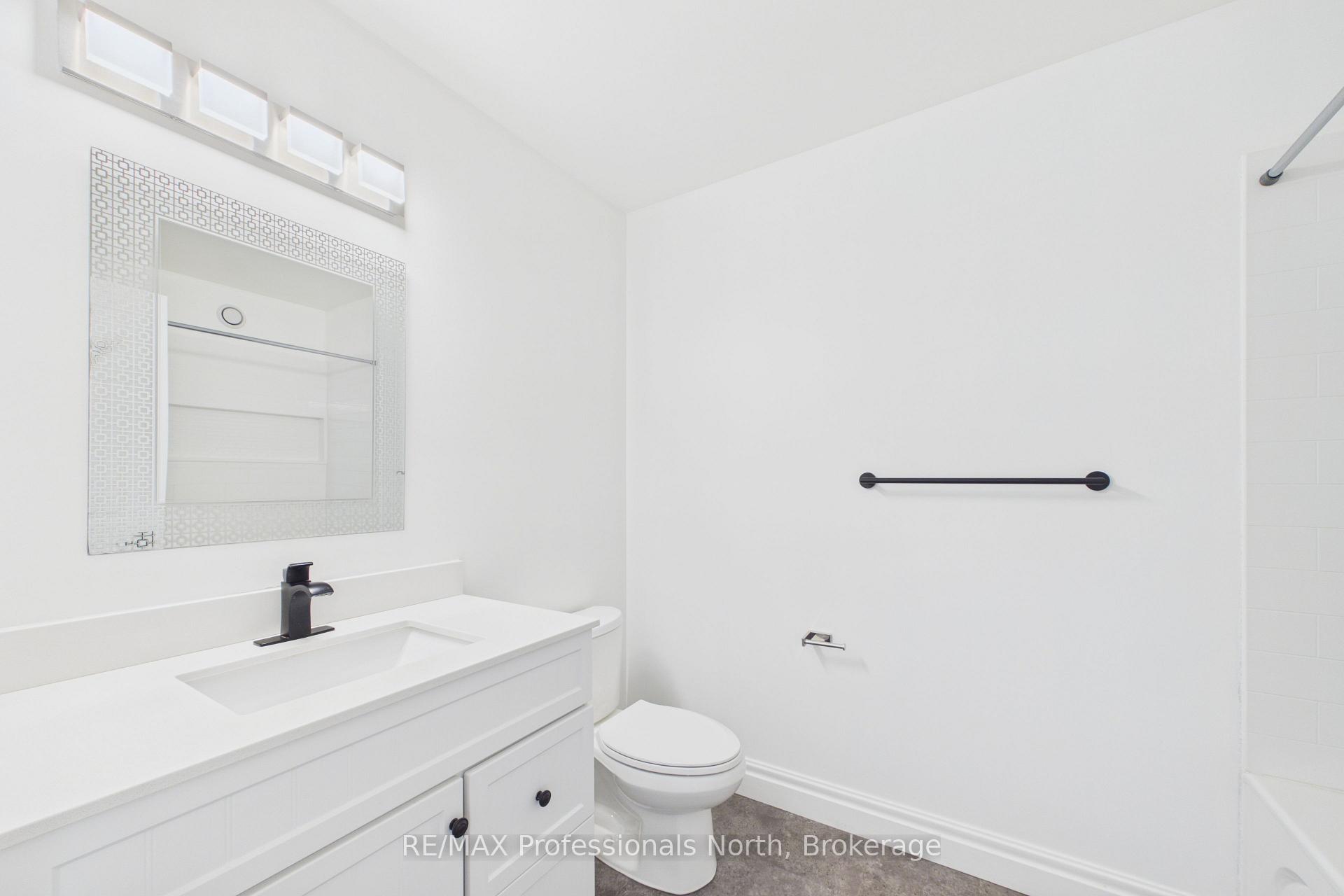 Photo 42 of 1196 Ravenscliffe Road, Huntsville, Chaffey — HOMEH