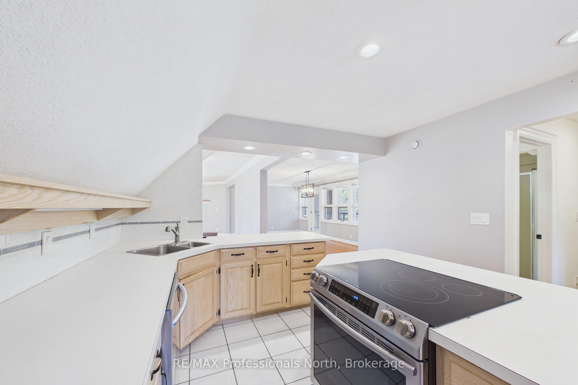 Photo 47 of 1196 Ravenscliffe Road, Huntsville, Chaffey — HOMEH