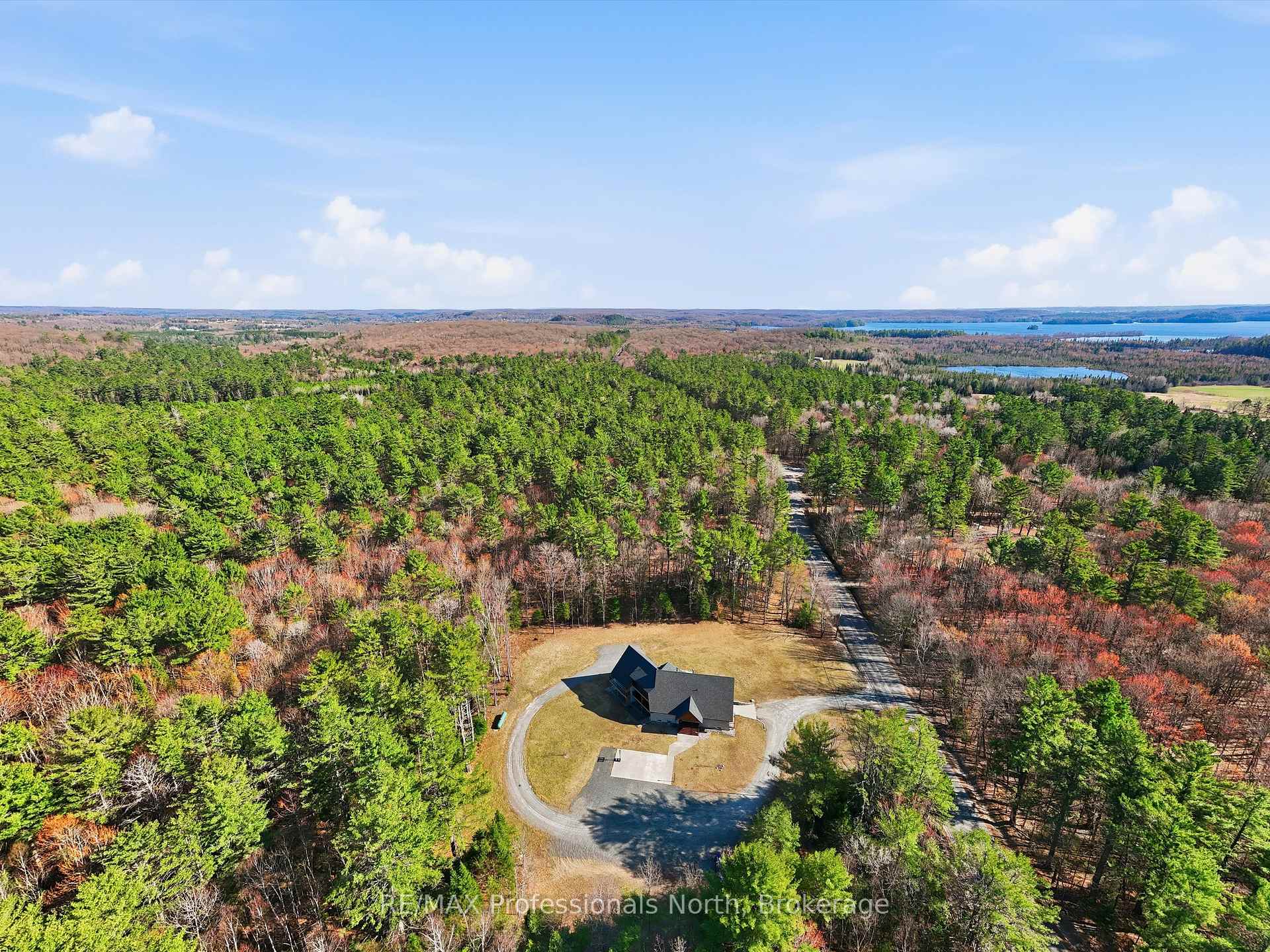Photo 4 of 1196 Ravenscliffe Road, Huntsville, Chaffey — HOMEH