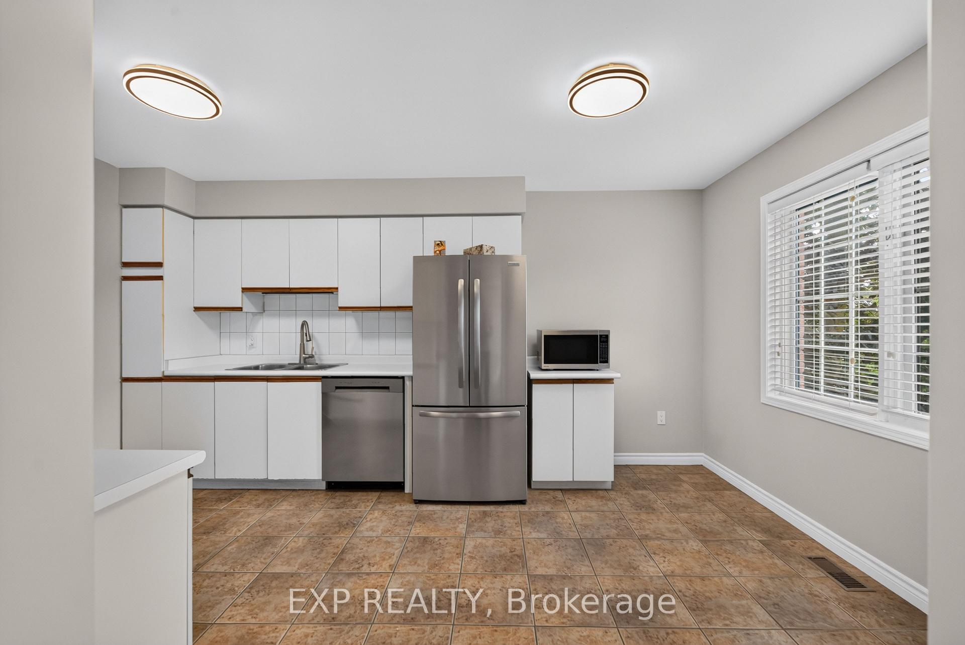 Photo 7 of 4385 Henry Avenue, Lincoln, Beamsville — HOMEH