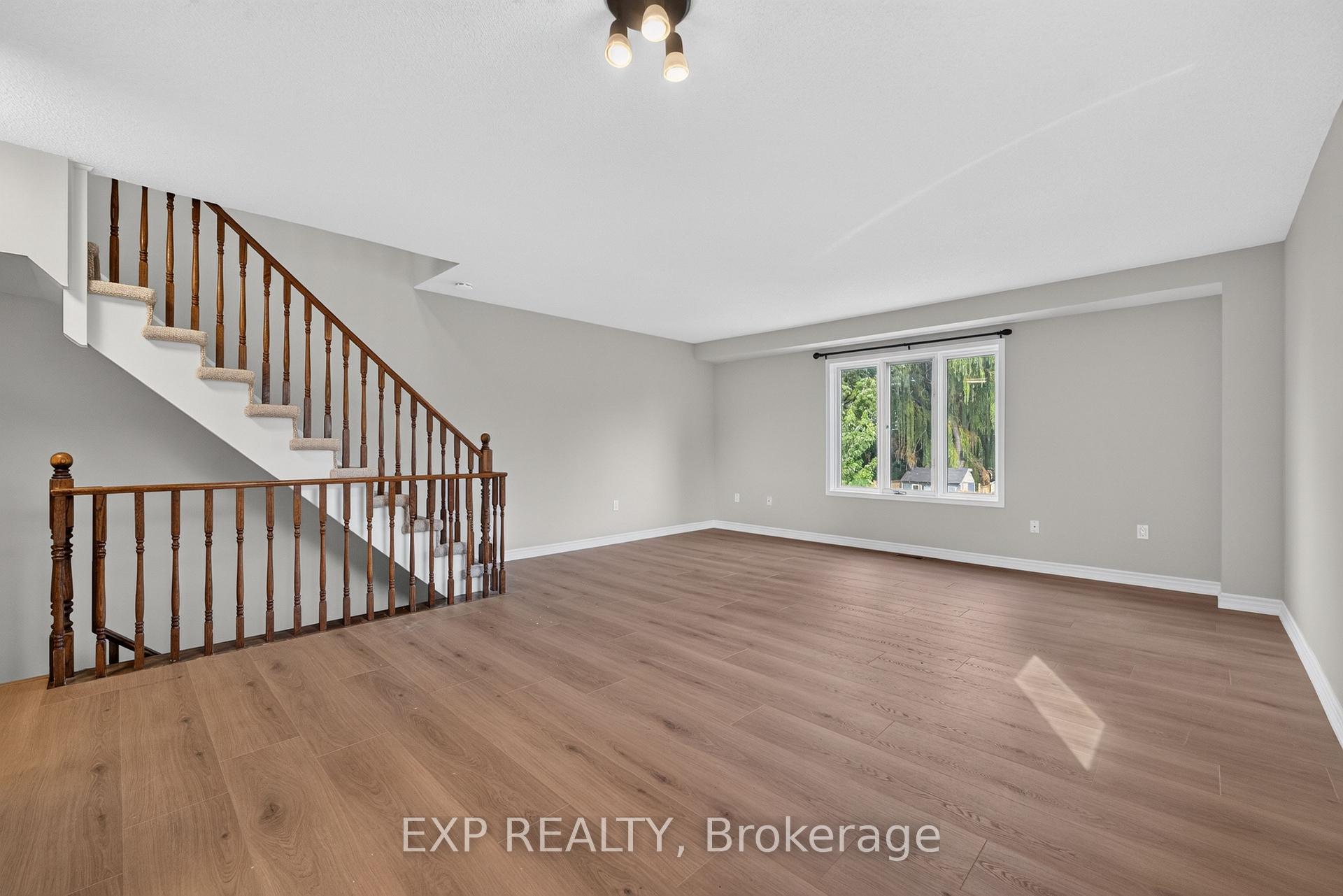 Photo 12 of 4385 Henry Avenue, Lincoln, Beamsville — HOMEH