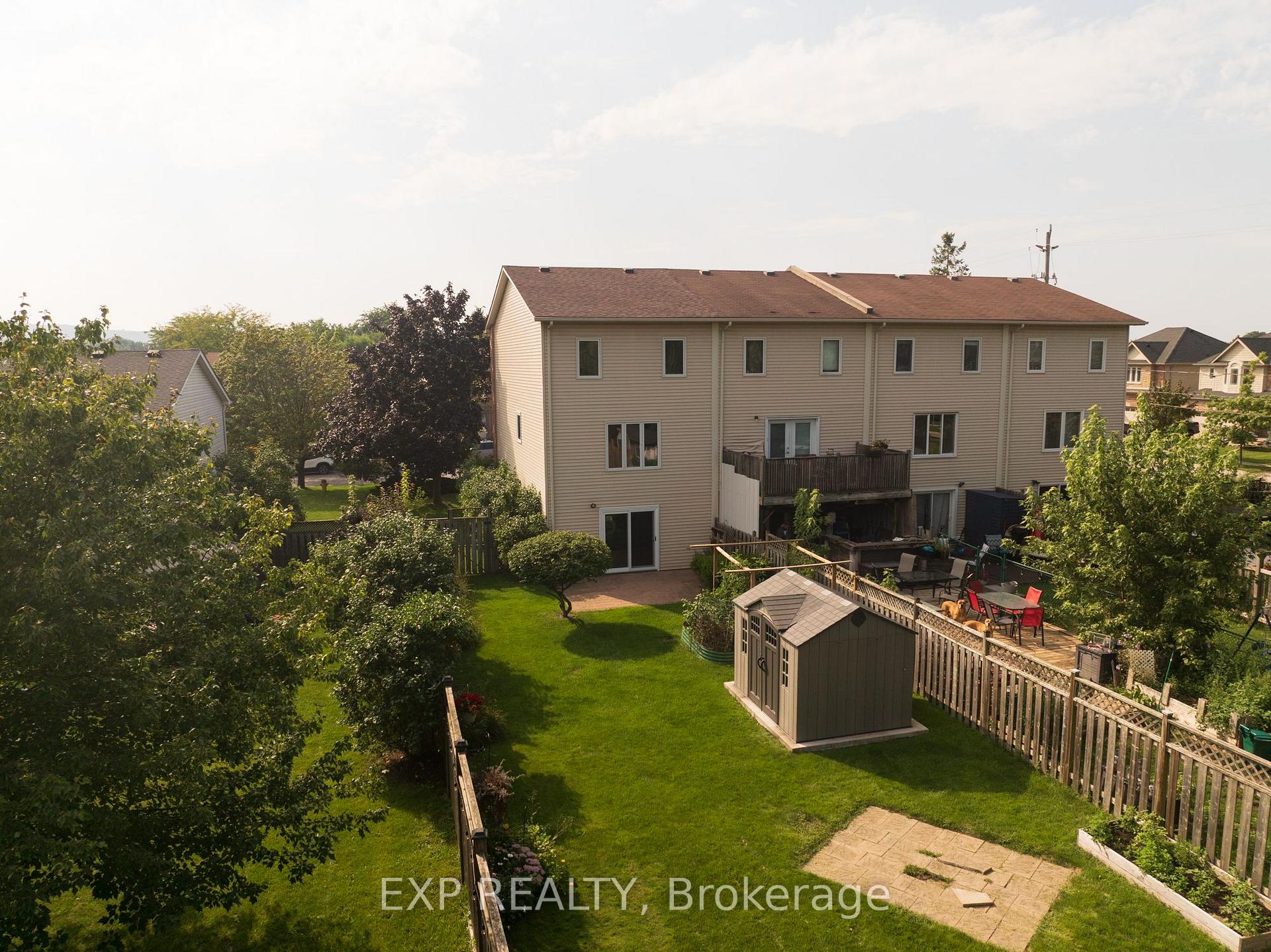 Photo 38 of 4385 Henry Avenue, Lincoln, Beamsville — HOMEH