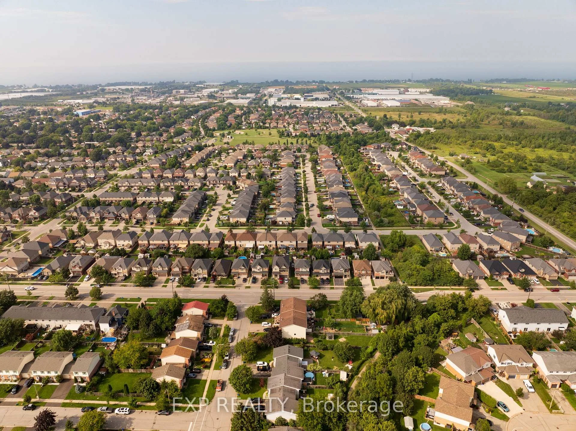 Photo 41 of 4385 Henry Avenue, Lincoln, Beamsville — HOMEH