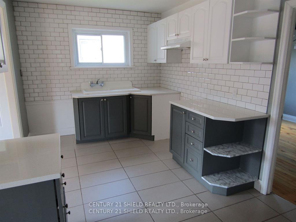 Photo 2 of 513 Fourth Street E, Cornwall, Cornwall — HOMEH