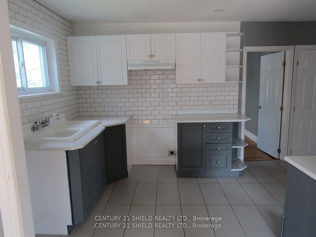 Photo 3 of 513 Fourth Street E, Cornwall, Cornwall — HOMEH