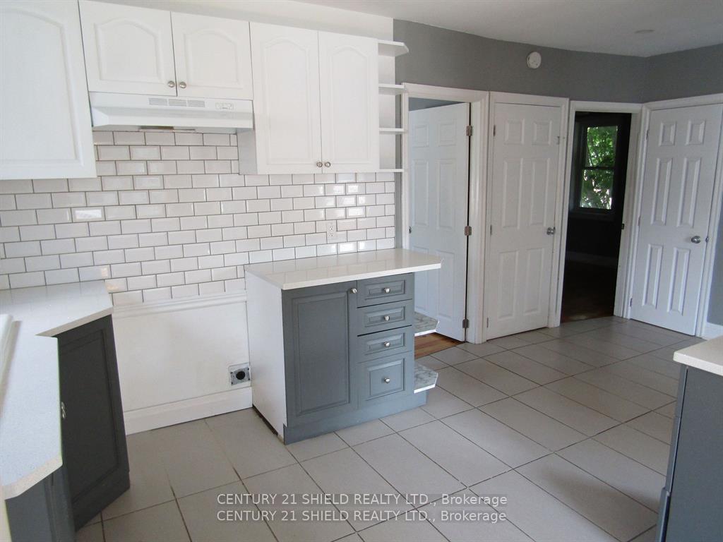 Photo 4 of 513 Fourth Street E, Cornwall, Cornwall — HOMEH