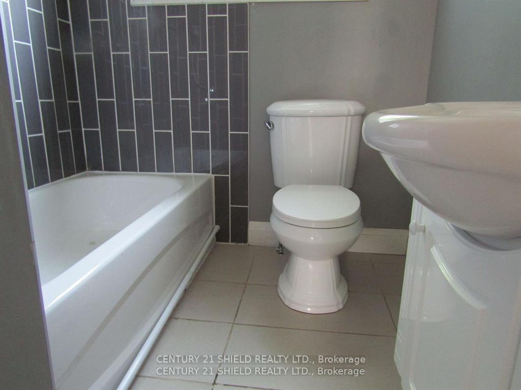 Photo 12 of 513 Fourth Street E, Cornwall, Cornwall — HOMEH