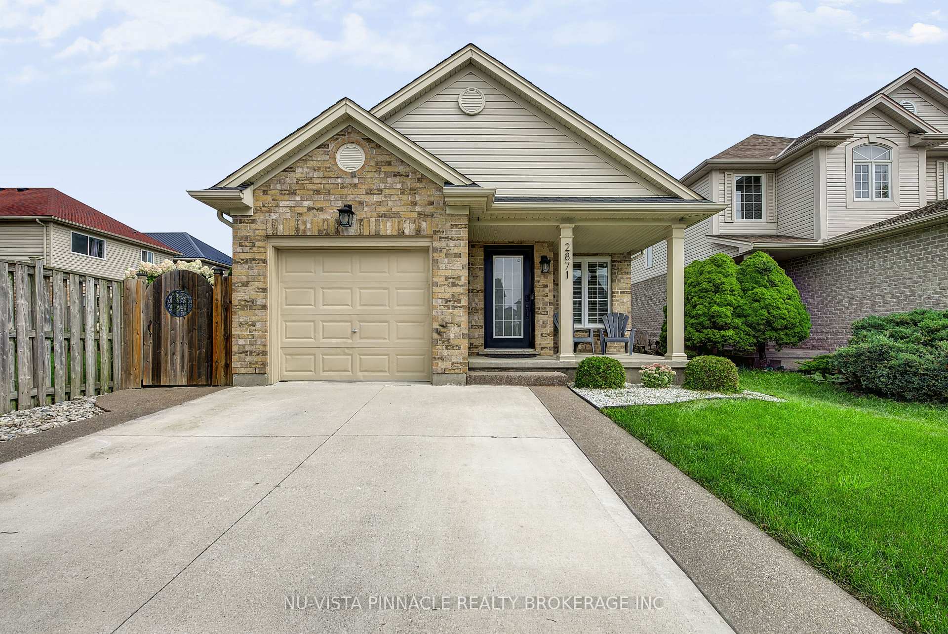Photo 1 of 2871 Meadowgate Boulevard, London, South U — HOMEH