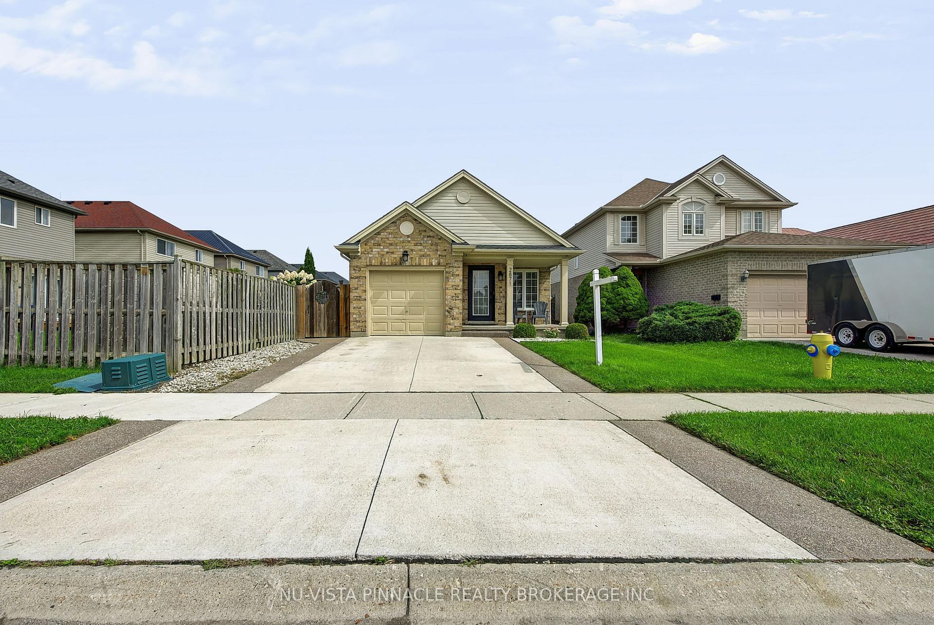 Photo 5 of 2871 Meadowgate Boulevard, London, South U — HOMEH