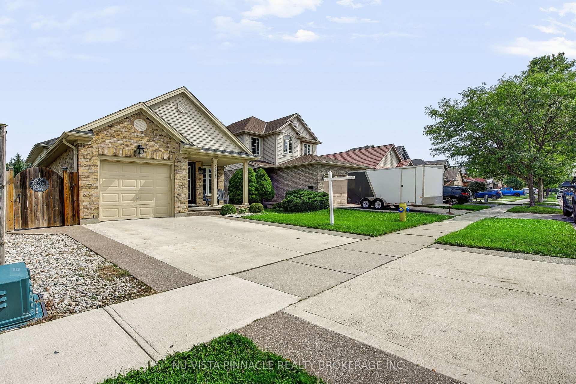 Photo 6 of 2871 Meadowgate Boulevard, London, South U — HOMEH