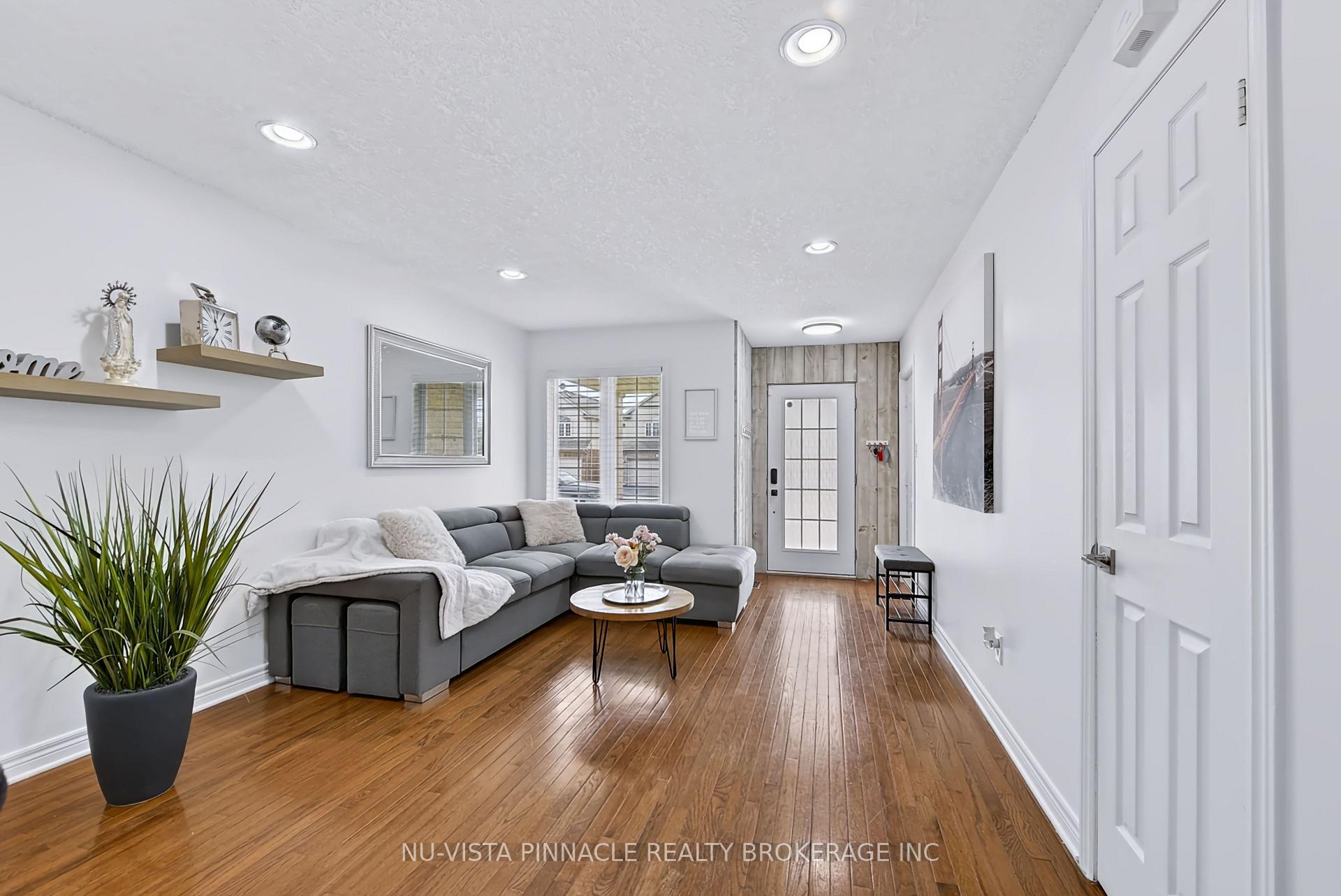 Photo 10 of 2871 Meadowgate Boulevard, London, South U — HOMEH