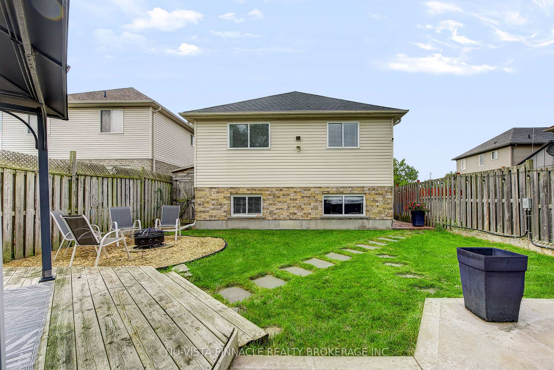 Photo 36 of 2871 Meadowgate Boulevard, London, South U — HOMEH