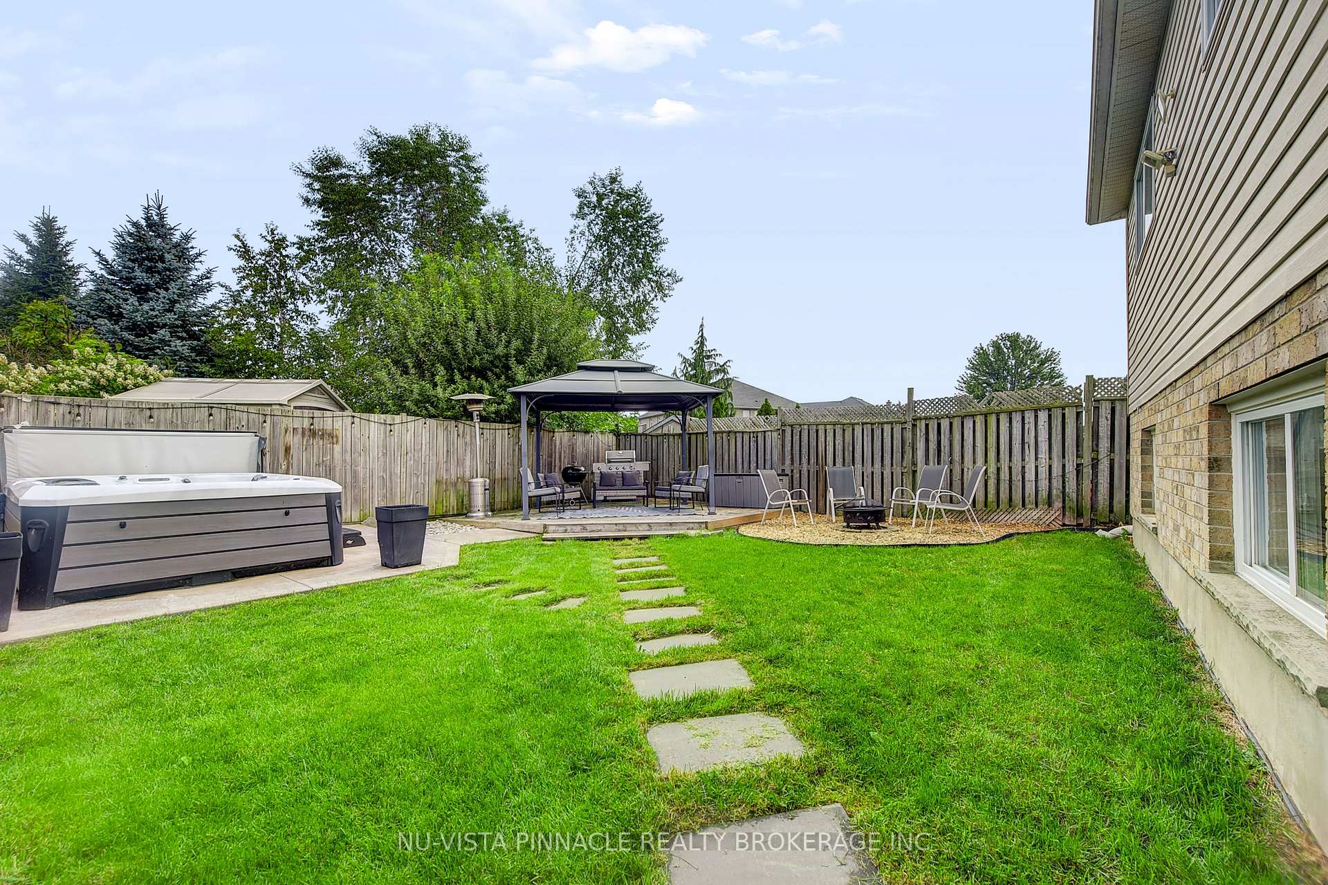 Photo 37 of 2871 Meadowgate Boulevard, London, South U — HOMEH