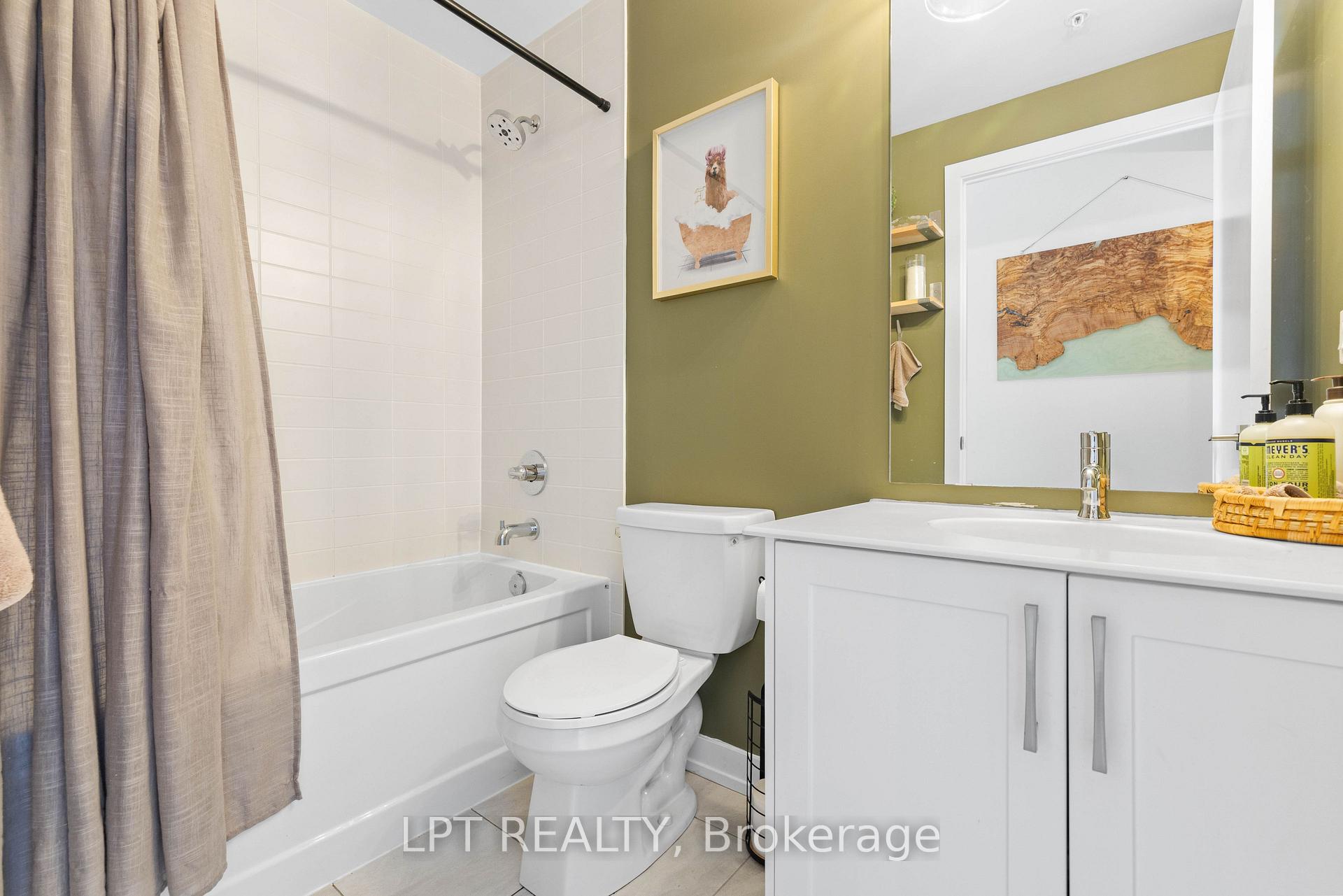 Photo 21 of Unit 303, 50 Ann Street, Caledon, Bolton West — HOMEH