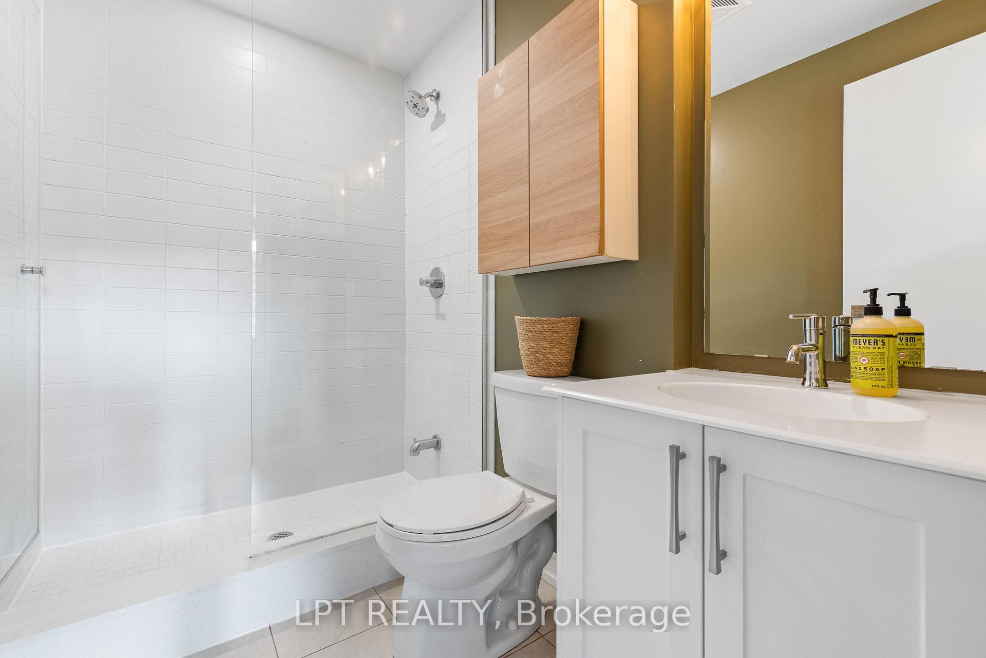 Photo 24 of Unit 303, 50 Ann Street, Caledon, Bolton West — HOMEH