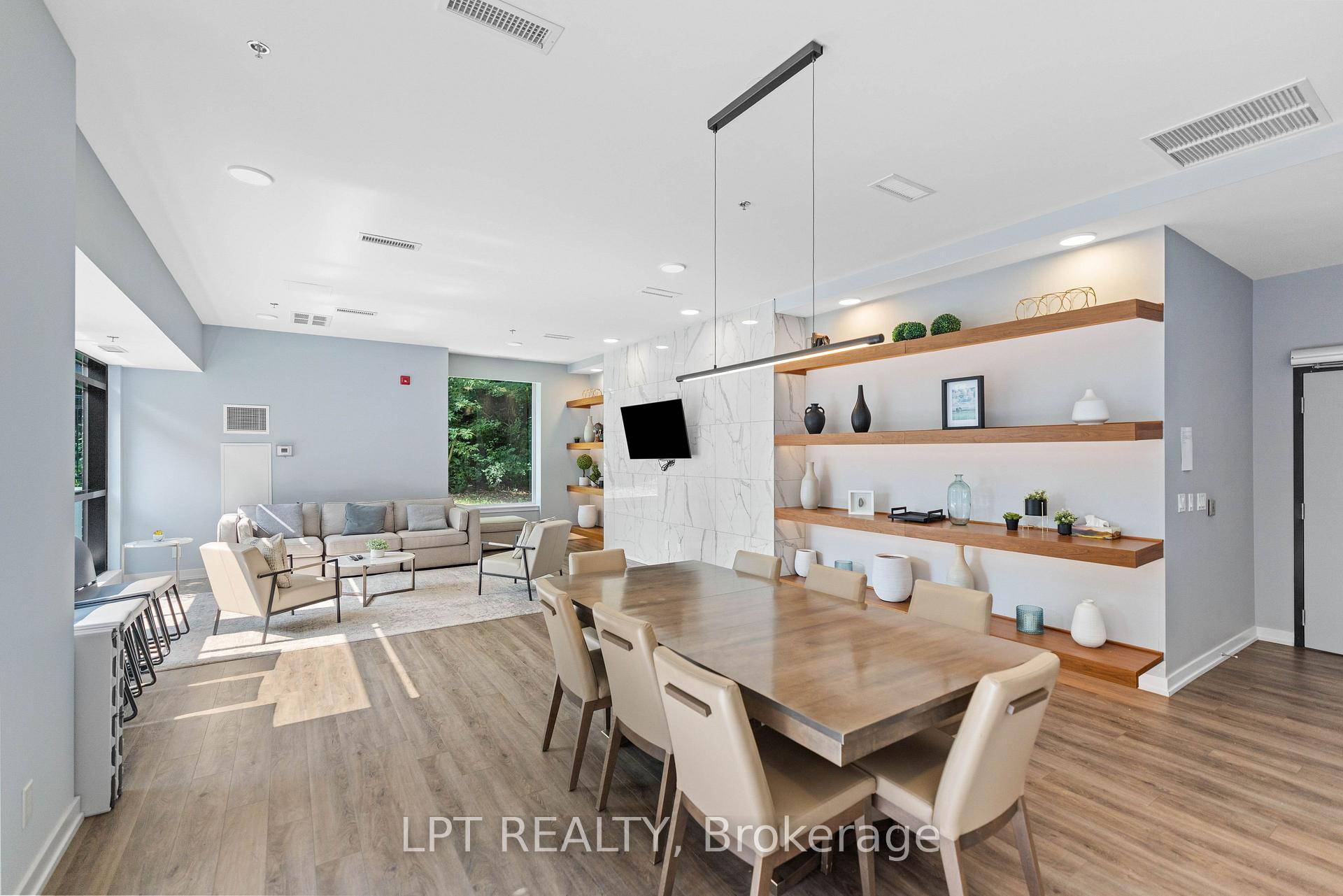 Photo 34 of Unit 303, 50 Ann Street, Caledon, Bolton West — HOMEH