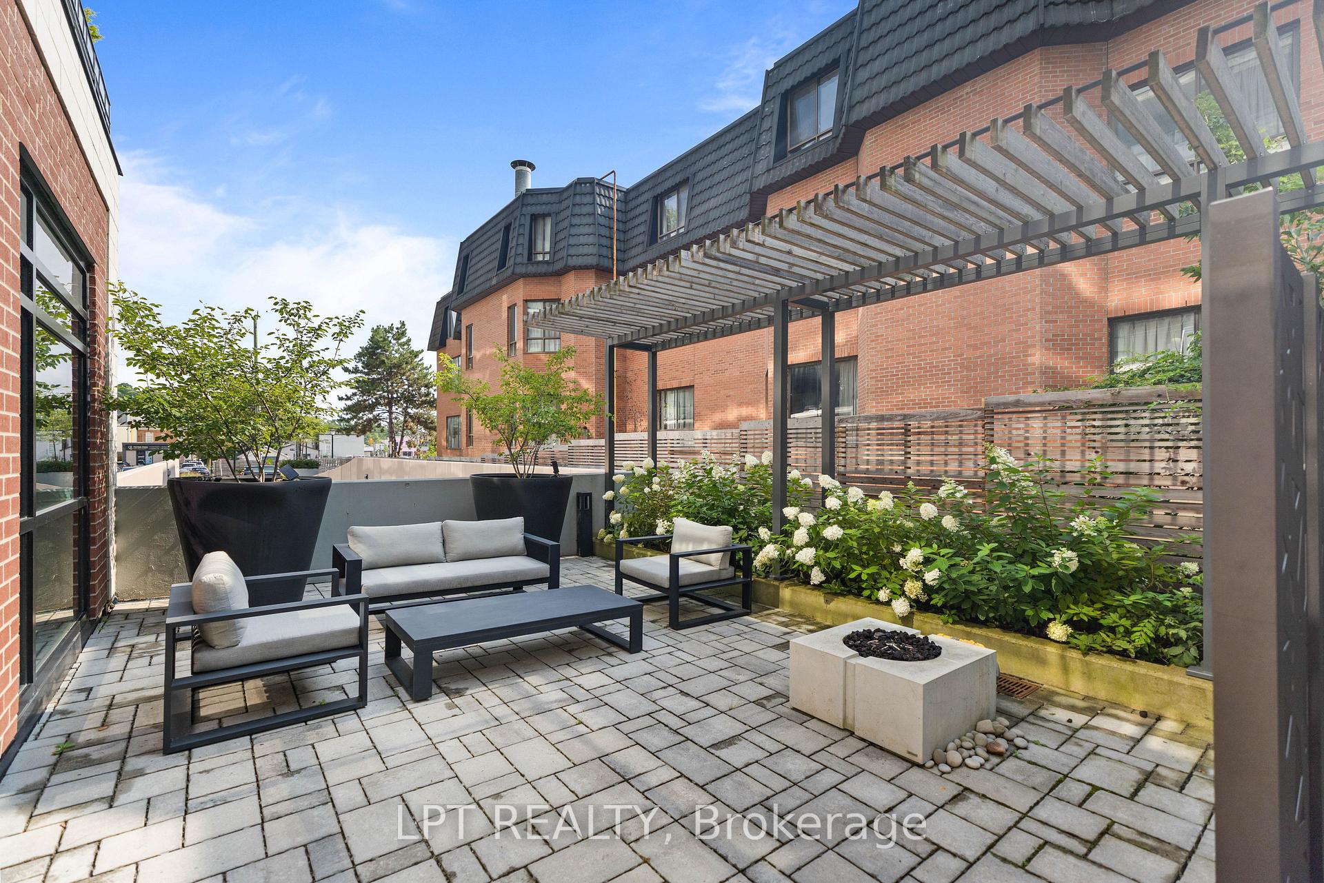 Photo 39 of Unit 303, 50 Ann Street, Caledon, Bolton West — HOMEH