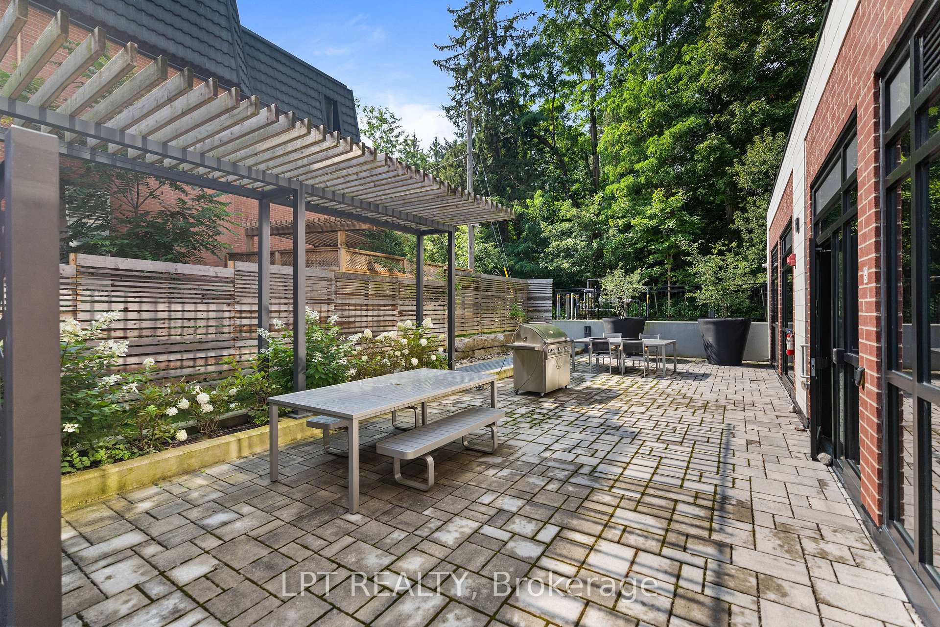 Photo 40 of Unit 303, 50 Ann Street, Caledon, Bolton West — HOMEH