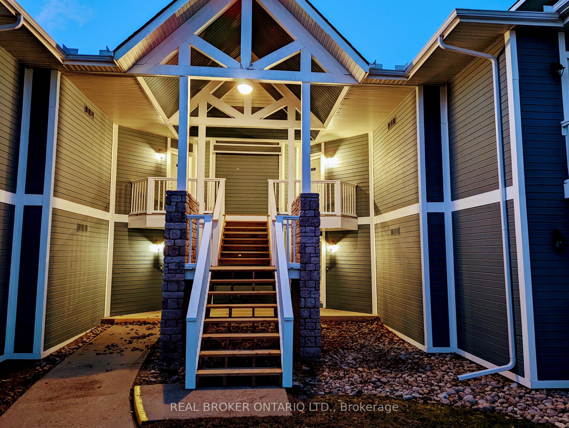 Photo 2 of 90 Highland Drive, Oro-Medonte, Horseshoe Valley — HOMEH
