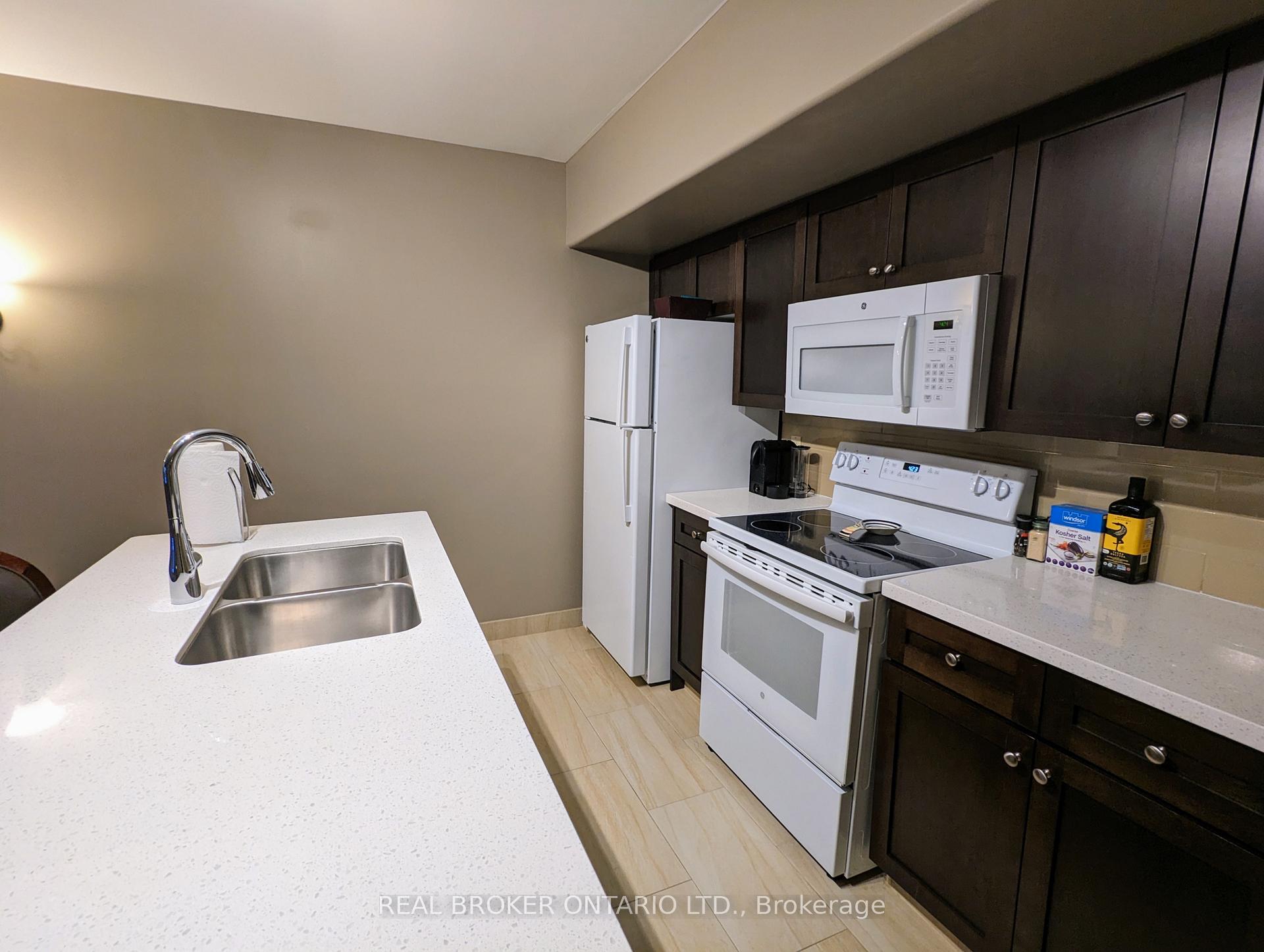 Photo 4 of 90 Highland Drive, Oro-Medonte, Horseshoe Valley — HOMEH