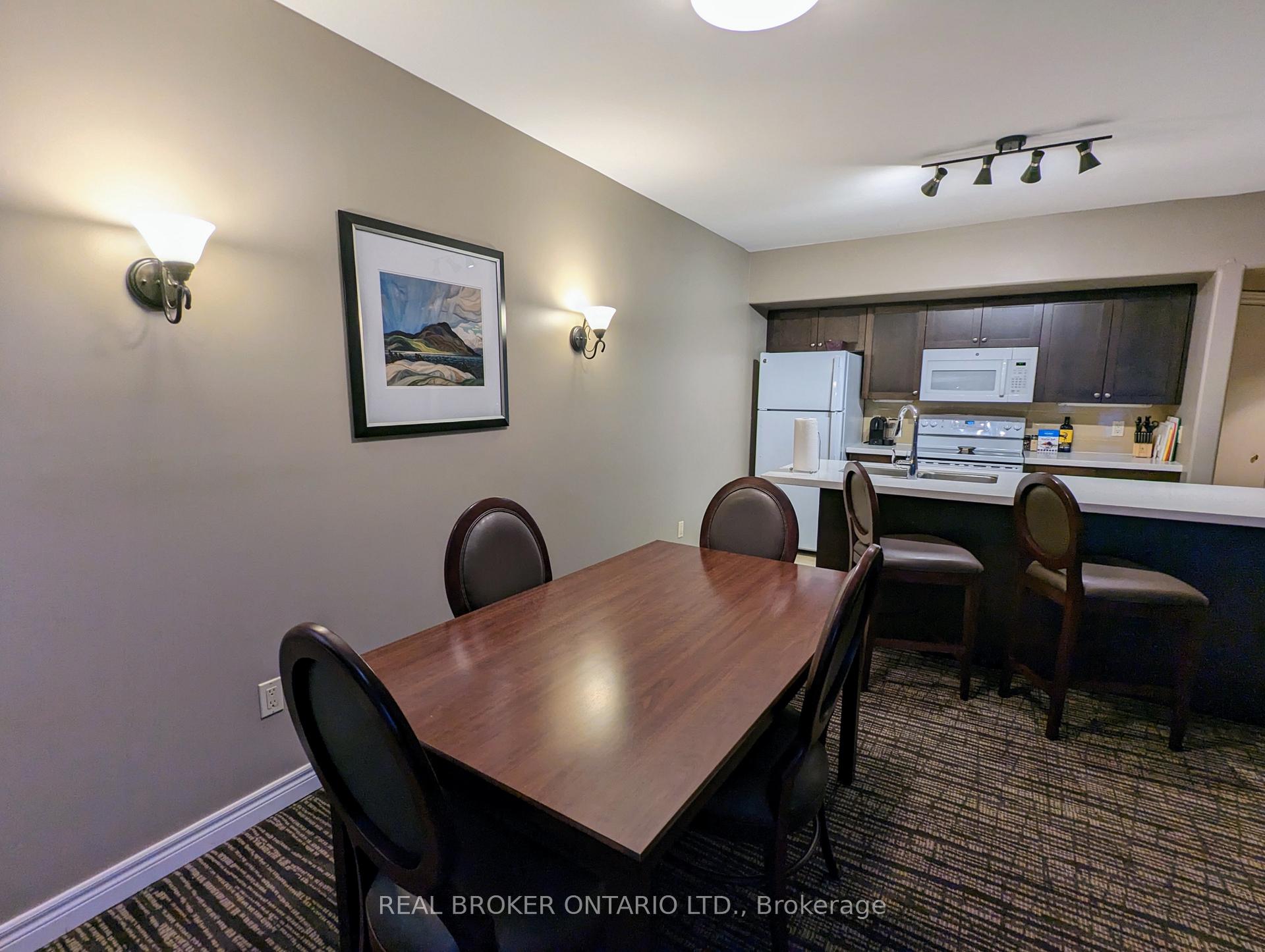 Photo 5 of 90 Highland Drive, Oro-Medonte, Horseshoe Valley — HOMEH