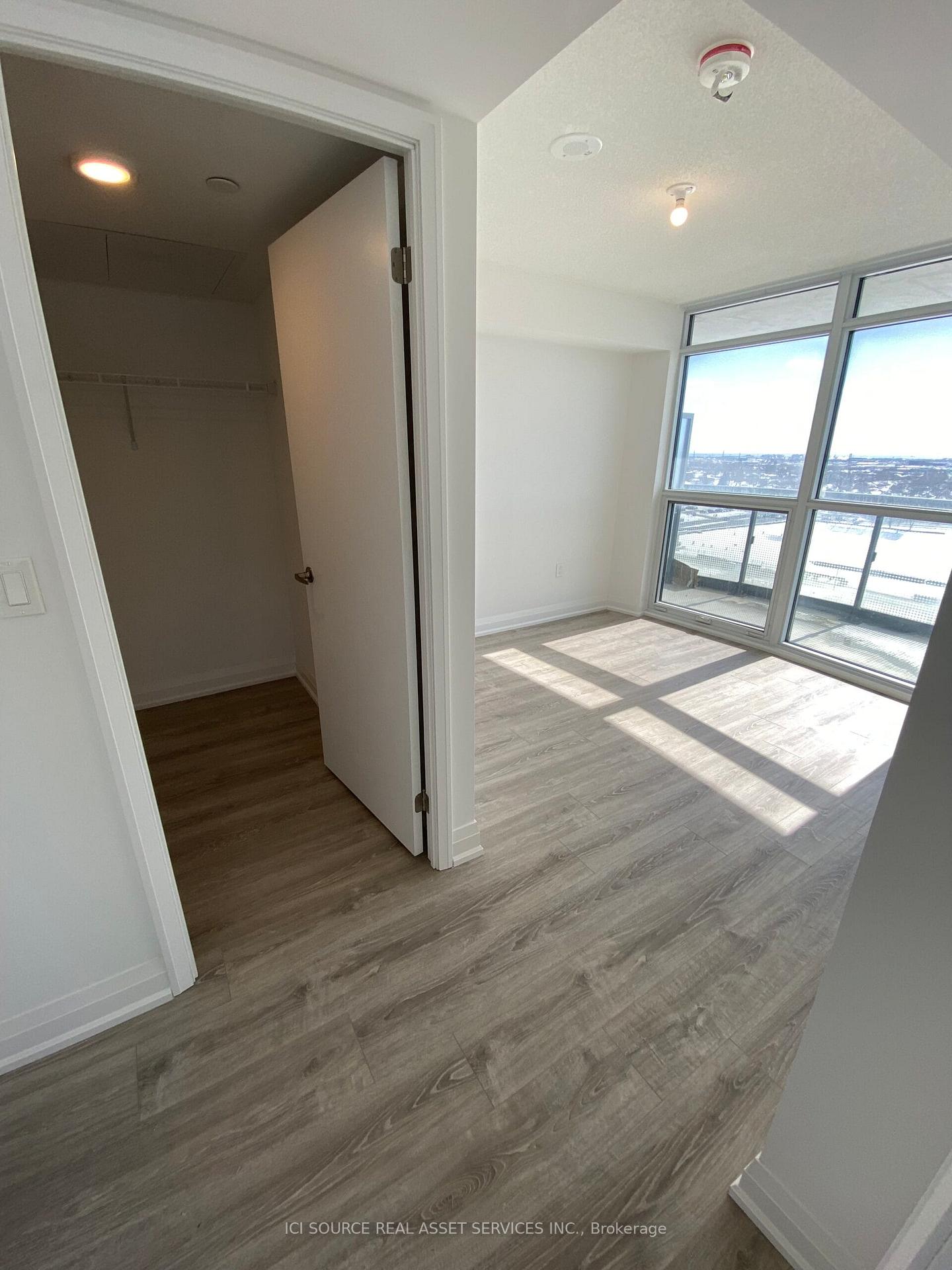 Photo 12 of Unit 1009, 30 Gibbs Road, Etobicoke, Islington-City Centre West — HOMEH