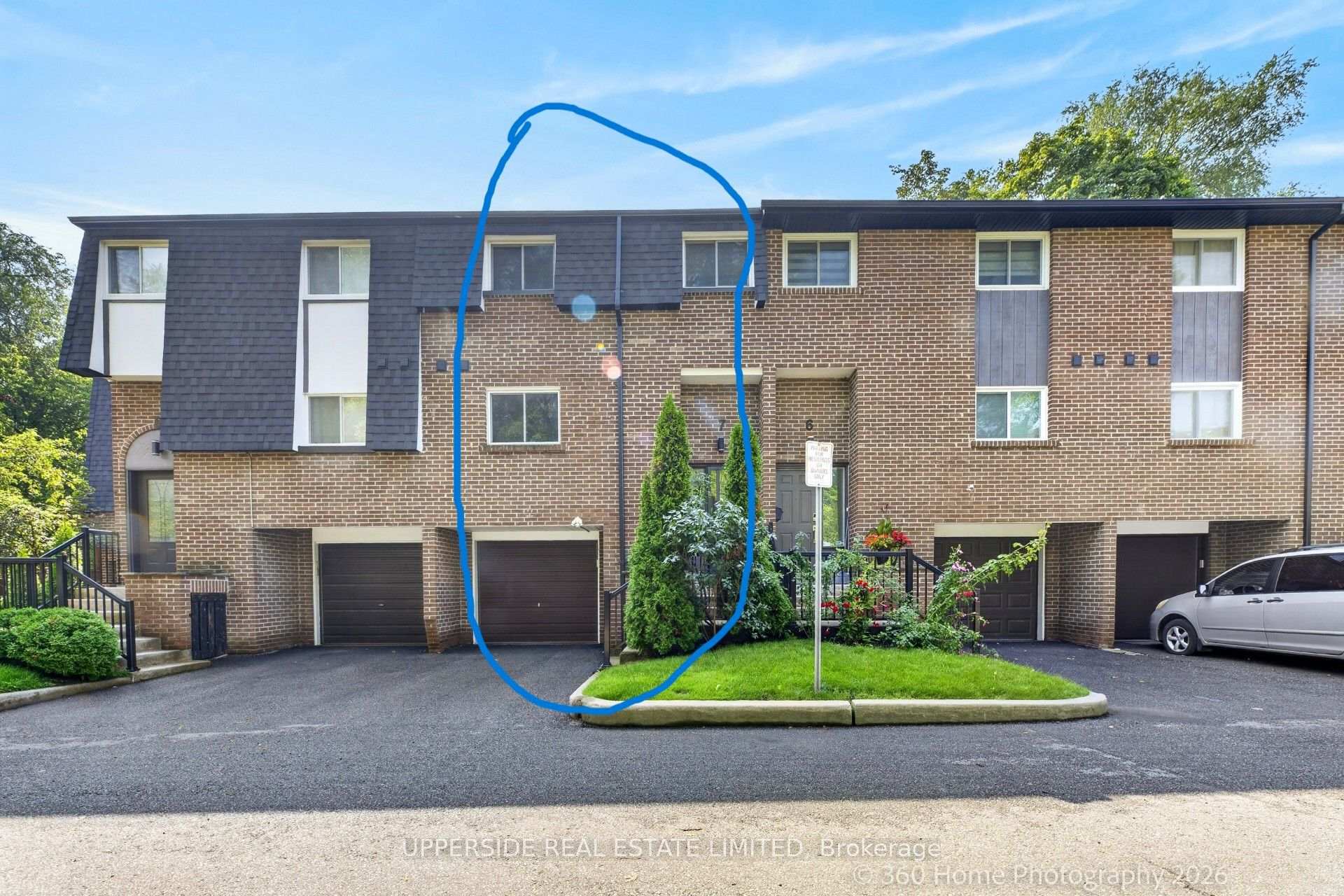 Photo 3 of Unit 7, 119 Henderson Avenue, Markham, Thornhill — HOMEH