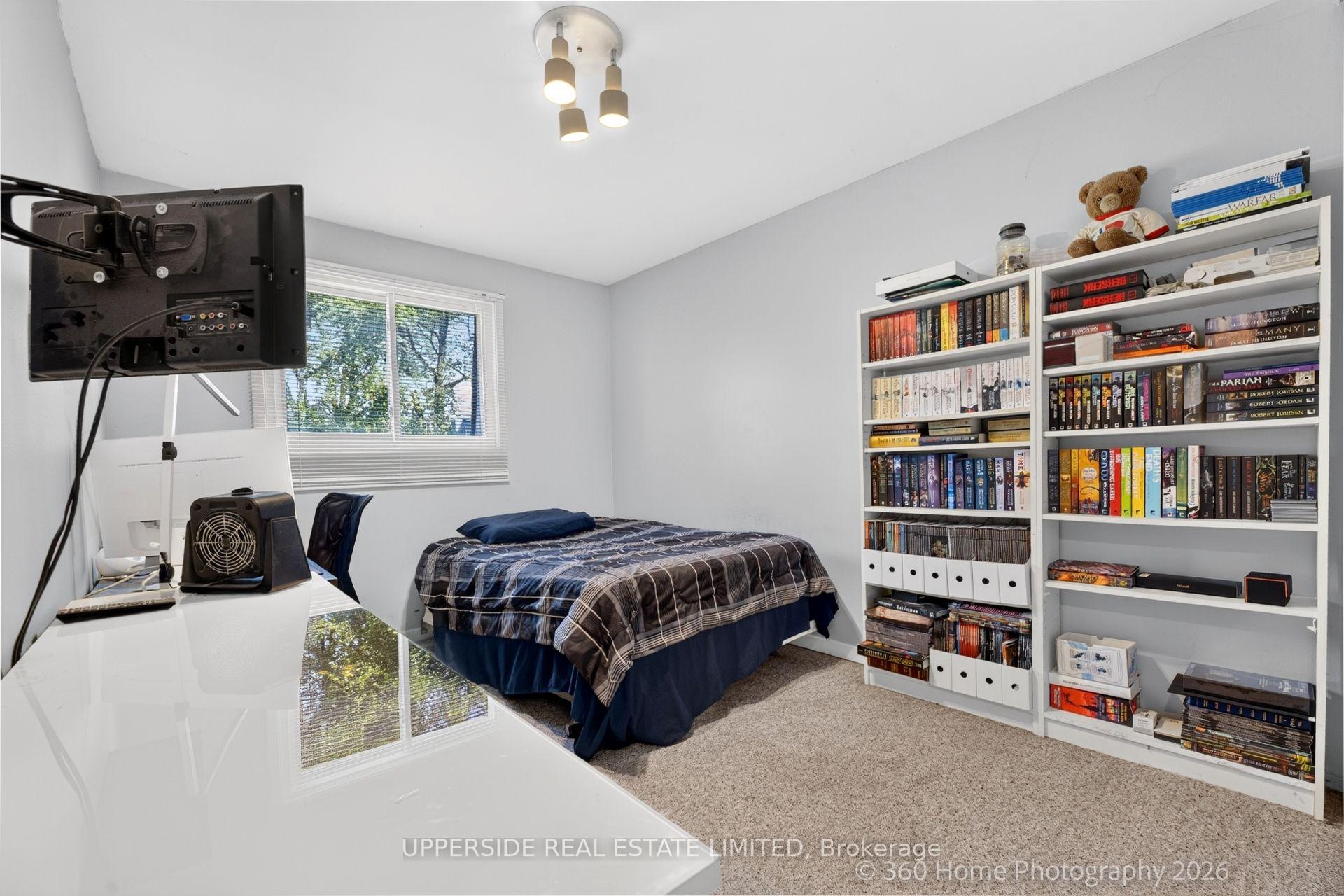 Photo 11 of Unit 7, 119 Henderson Avenue, Markham, Thornhill — HOMEH