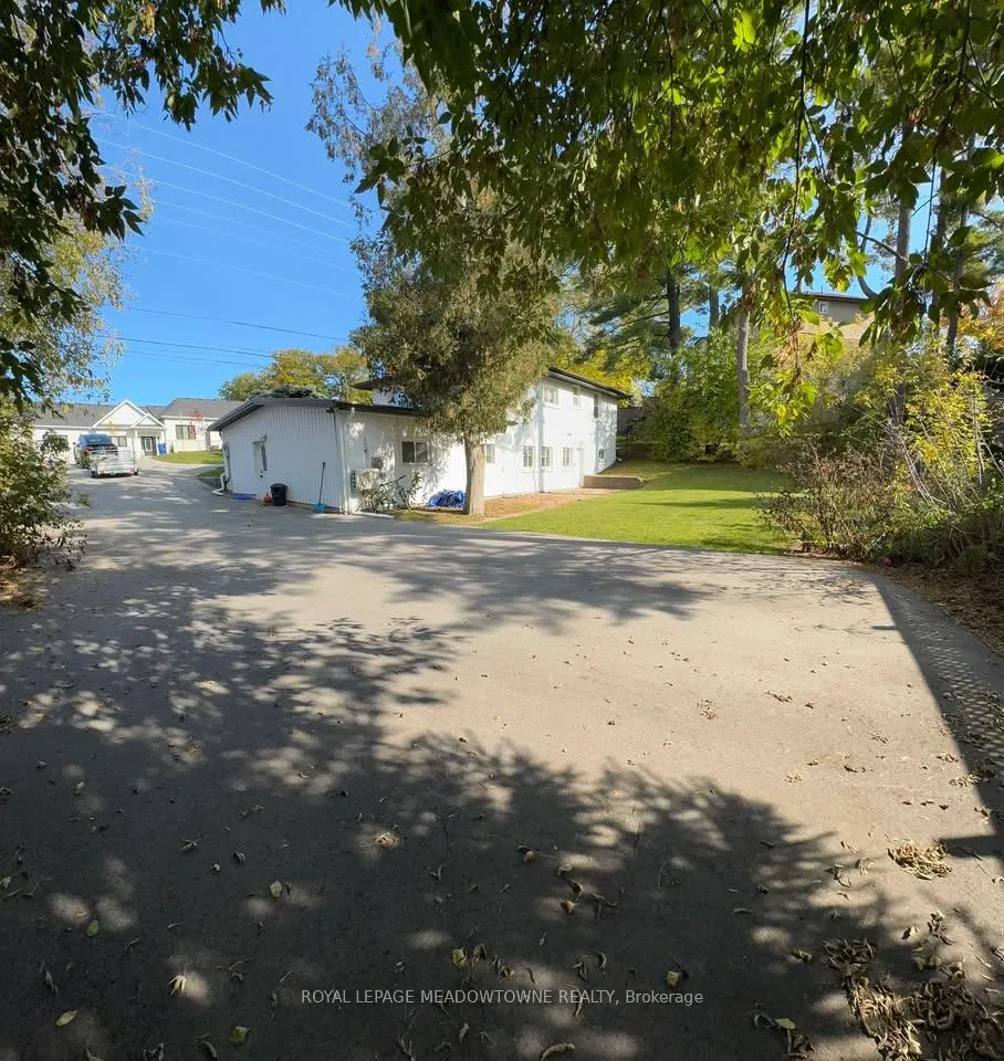 Photo 2 of Unit 2B, 174 Mountainview Road N, Halton Hills, Georgetown — HOMEH