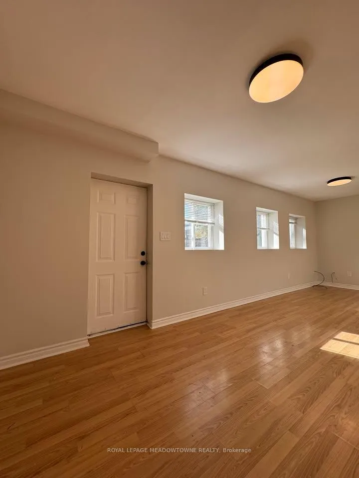 Photo 5 of Unit 2B, 174 Mountainview Road N, Halton Hills, Georgetown — HOMEH