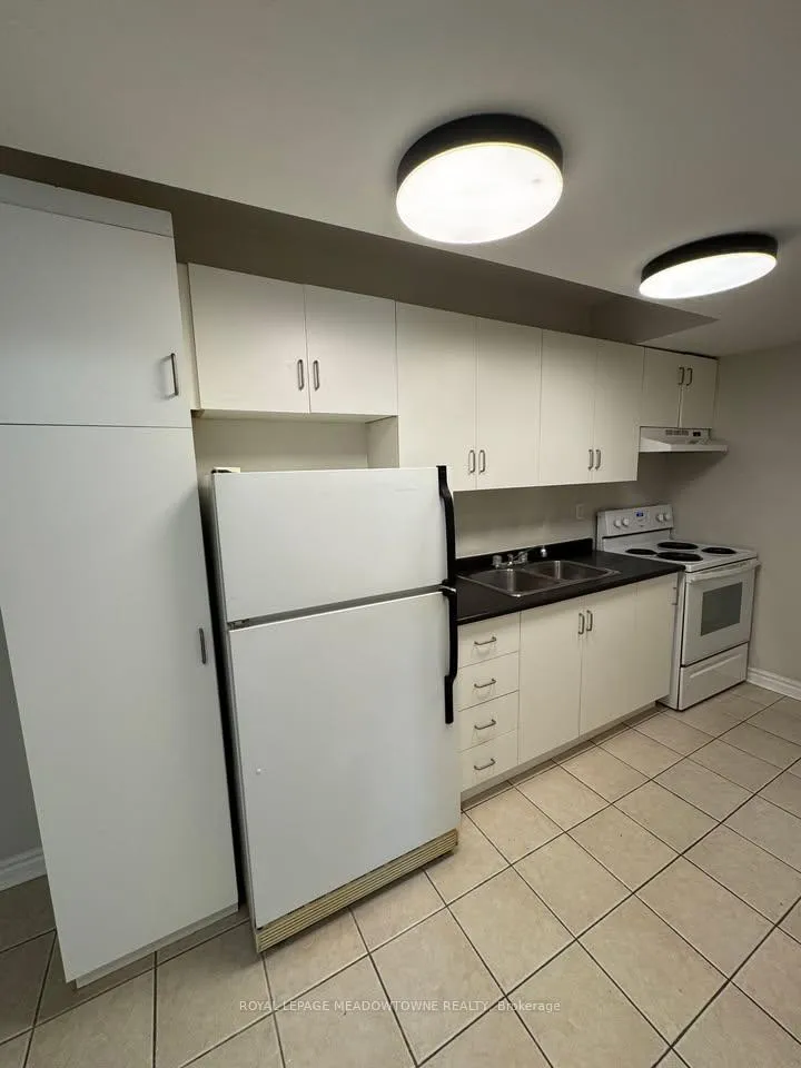 Photo 9 of Unit 2B, 174 Mountainview Road N, Halton Hills, Georgetown — HOMEH