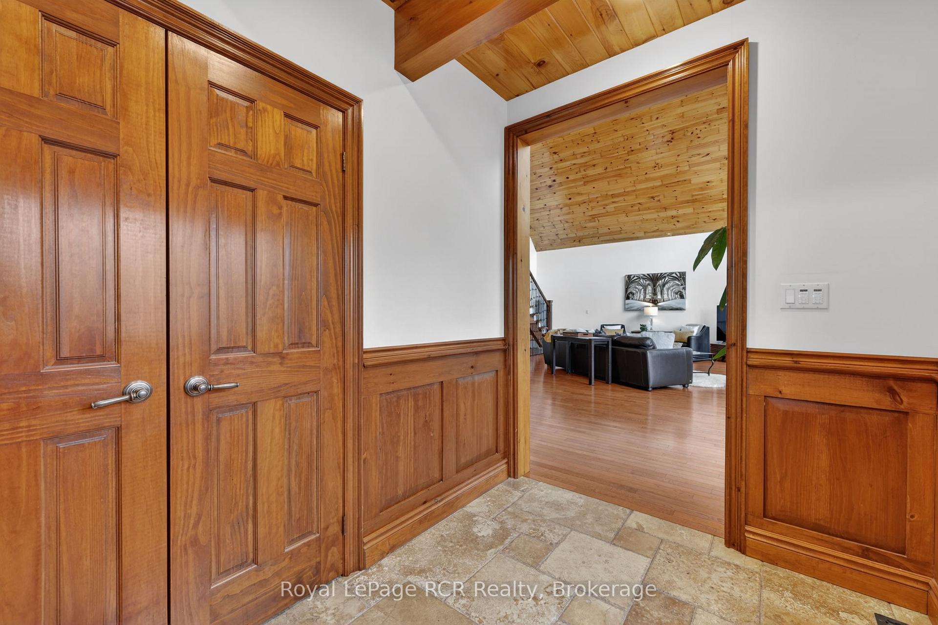 Photo 5 of 53 Broadview Street, Collingwood — HOMEH