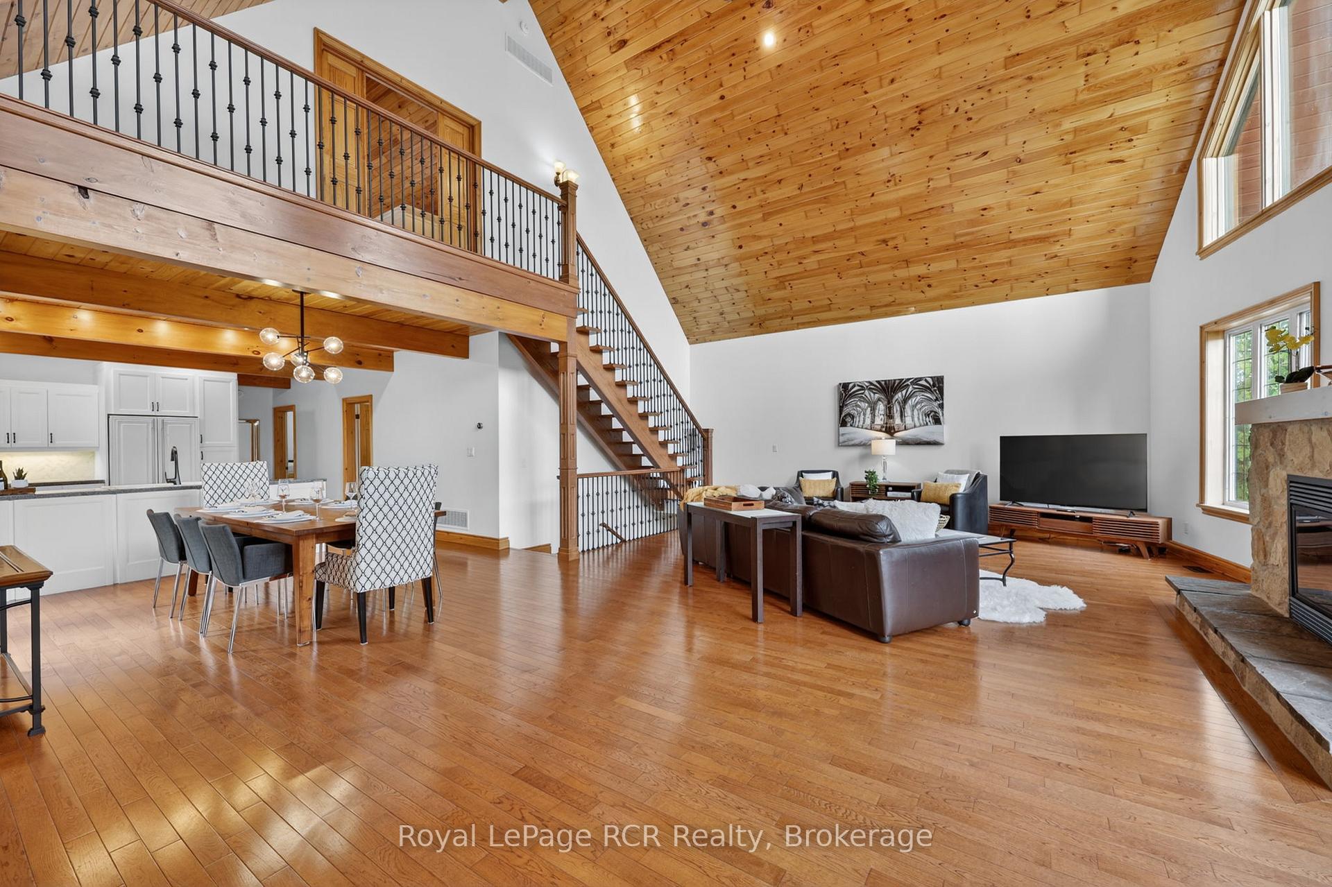 Photo 6 of 53 Broadview Street, Collingwood — HOMEH