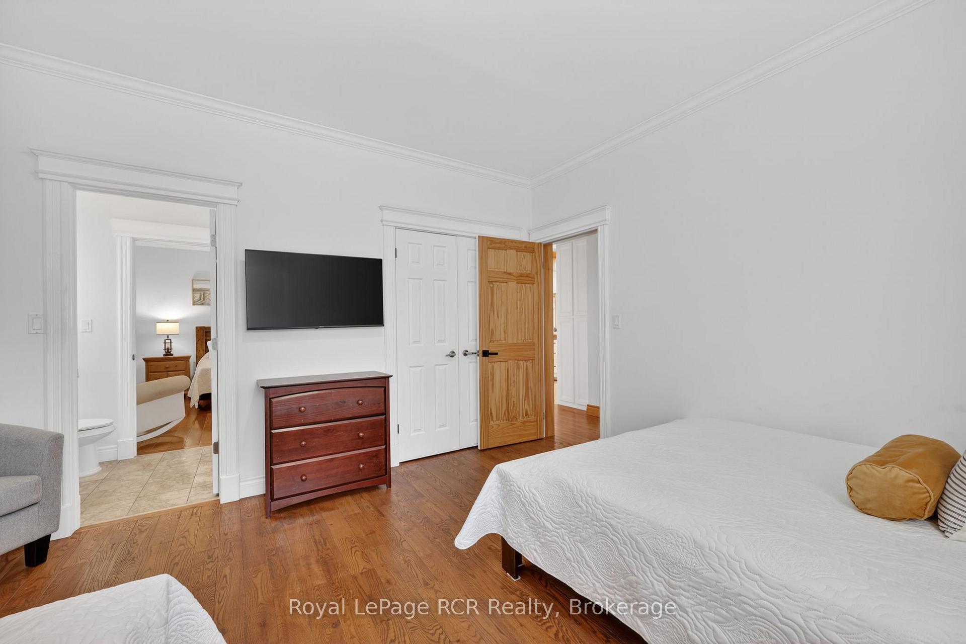 Photo 25 of 53 Broadview Street, Collingwood — HOMEH