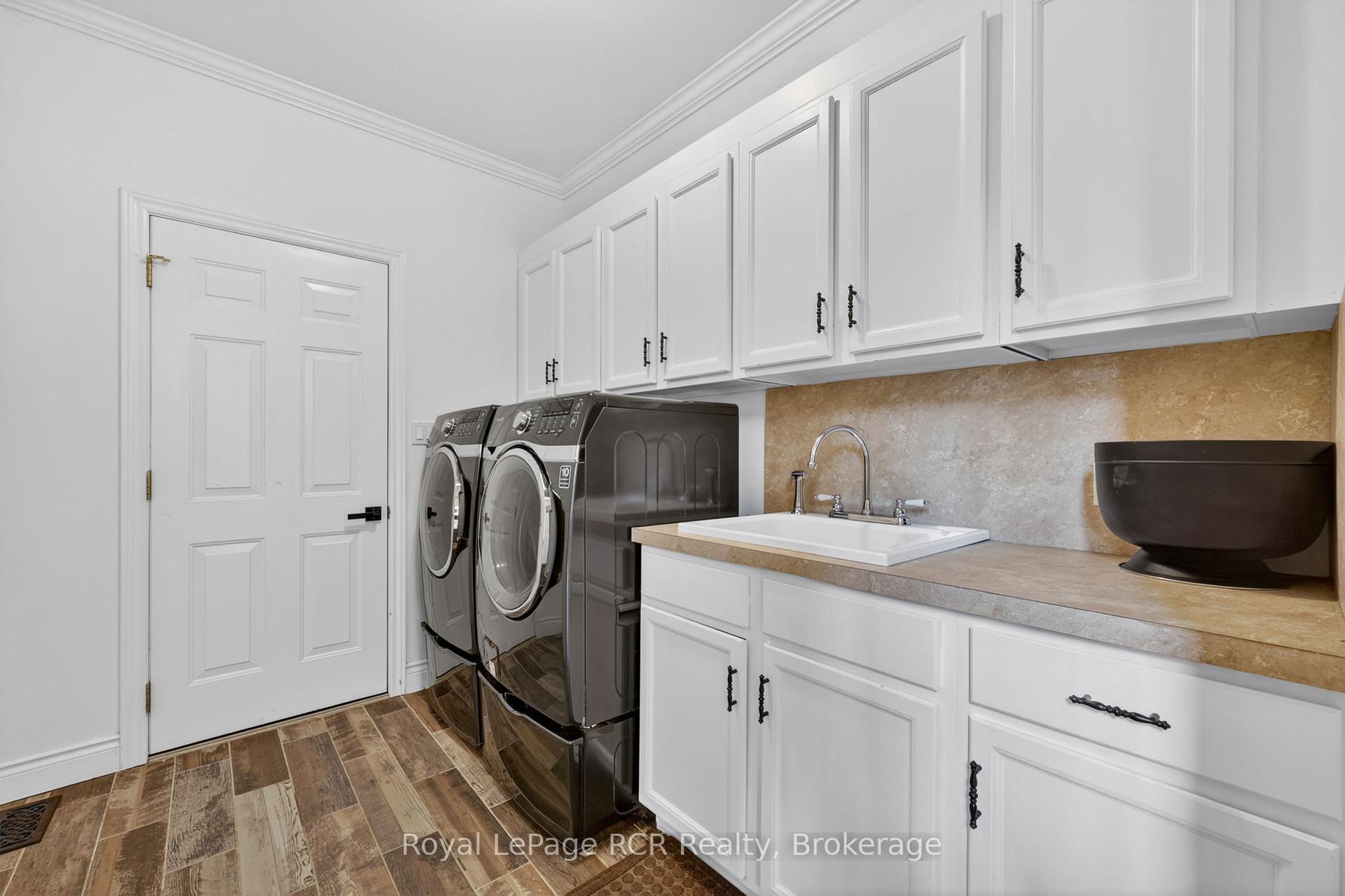 Photo 29 of 53 Broadview Street, Collingwood — HOMEH