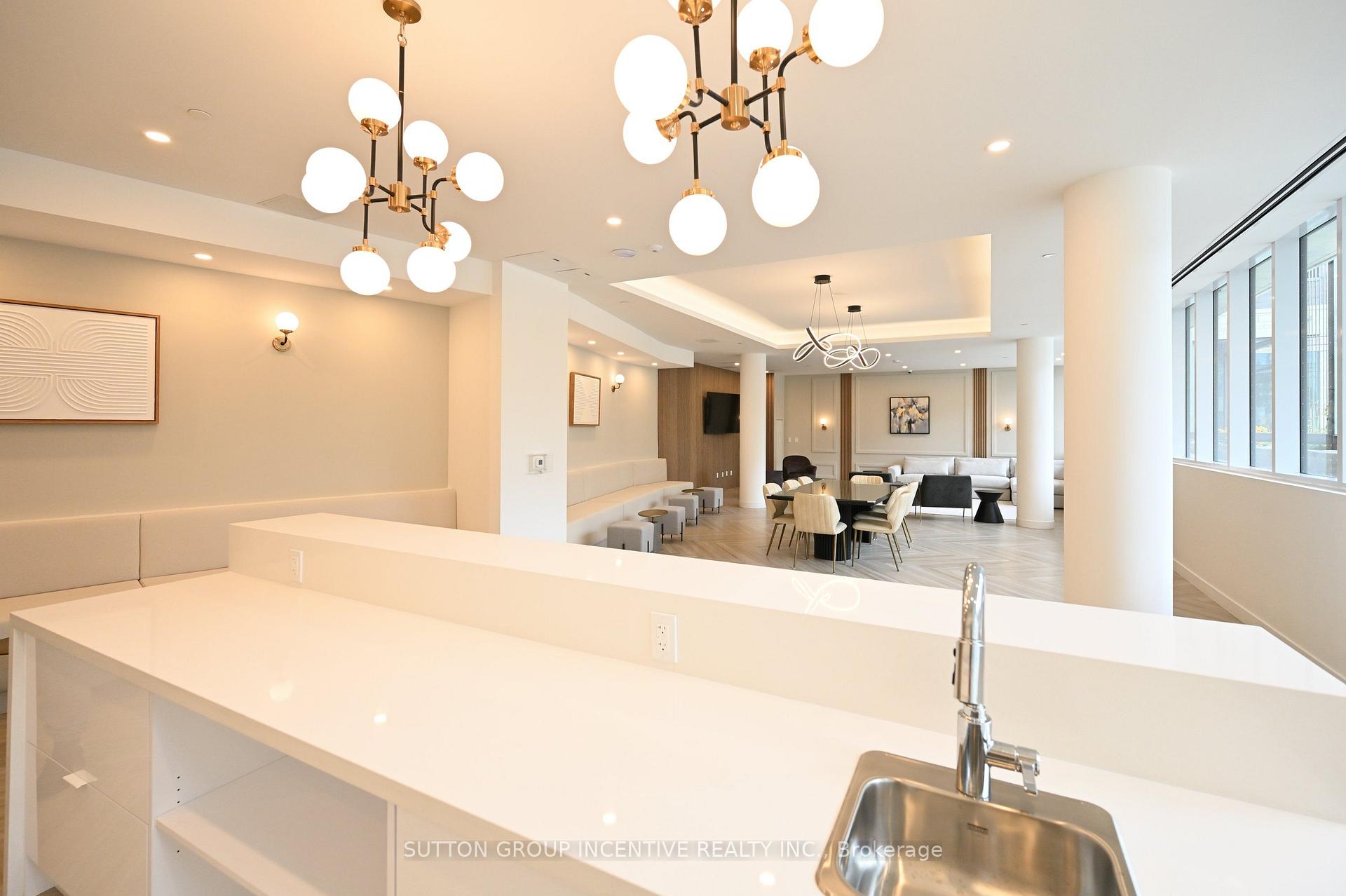 Photo 22 of Unit A803, 705 Davis Drive, Newmarket, Huron Heights-Leslie Valley — HOMEH