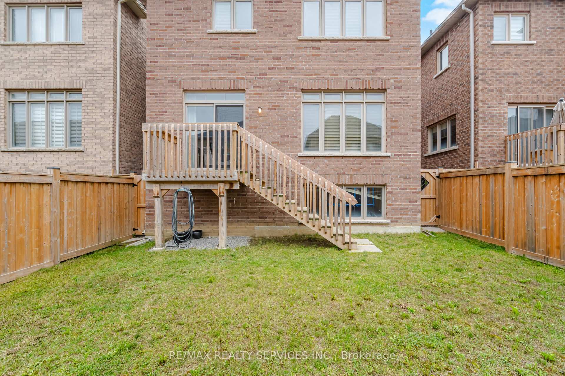 Photo 96 of 12 Enclave Trail, Brampton, Sandringham-Wellington North — HOMEH