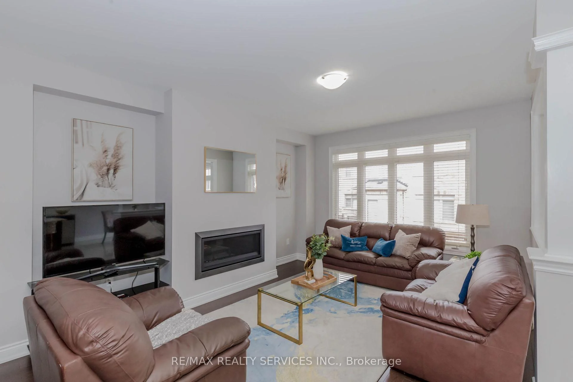 Photo 33 of 12 Enclave Trail, Brampton, Sandringham-Wellington North — HOMEH