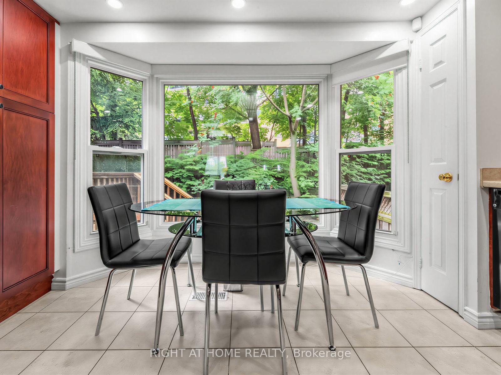 Photo 13 of Unit 25, 25 Tamarack Circle, Etobicoke, Kingsview Village-The Westway — HOMEH