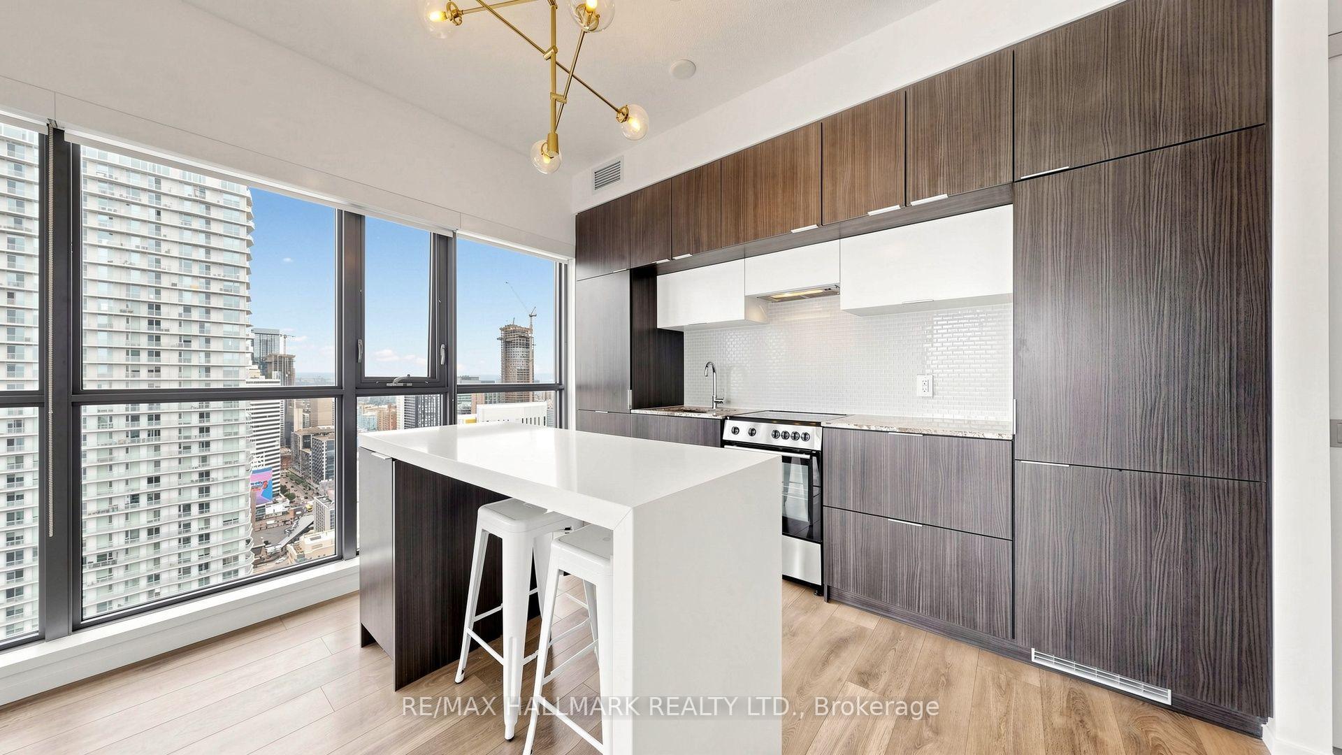 Photo 5 of Unit 3901, 159 Dundas Street E, Toronto, Church-Yonge Corridor — HOMEH