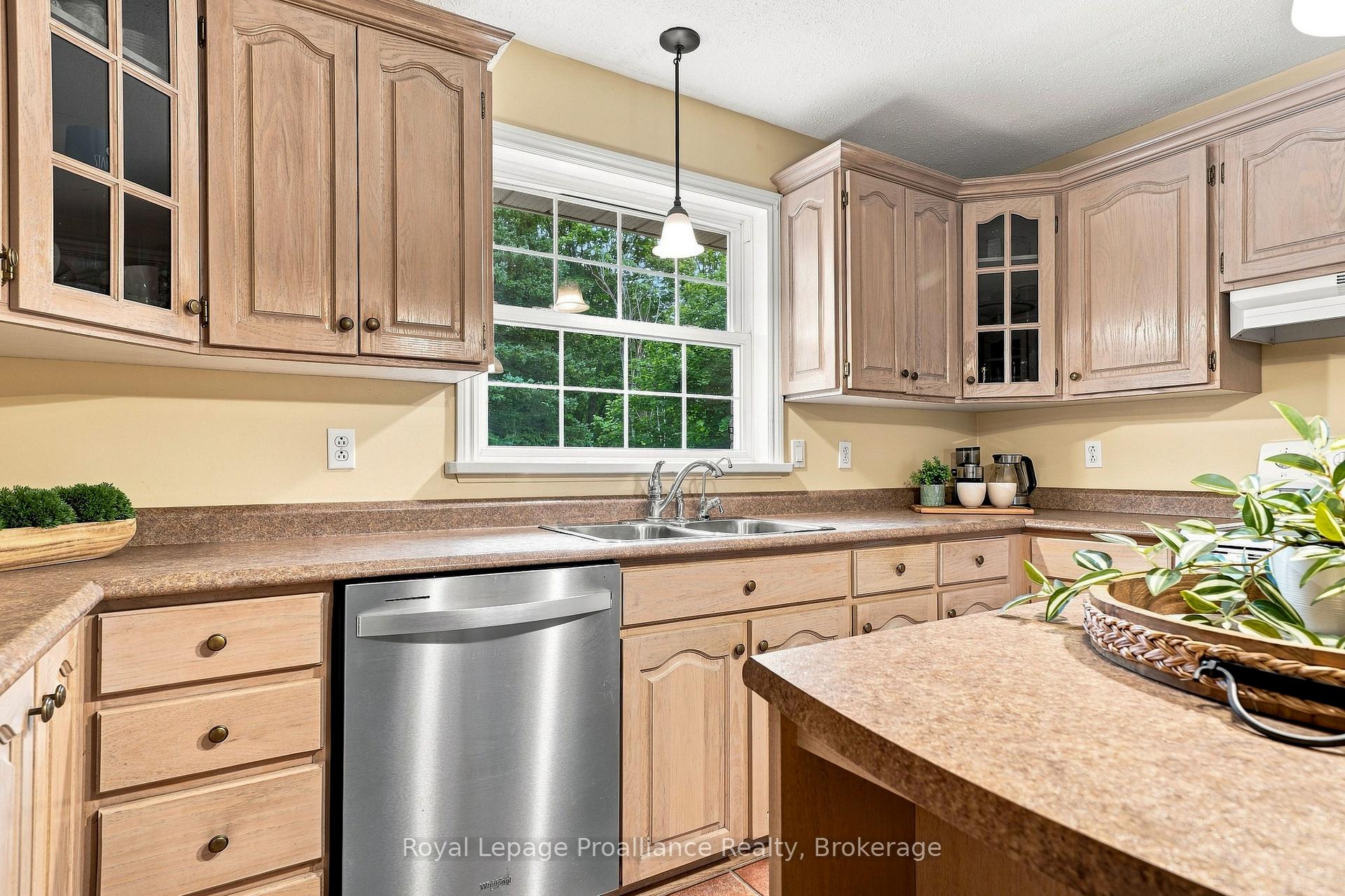 Photo 18 of 128 Murray Street, Quinte West, Murray Ward — HOMEH