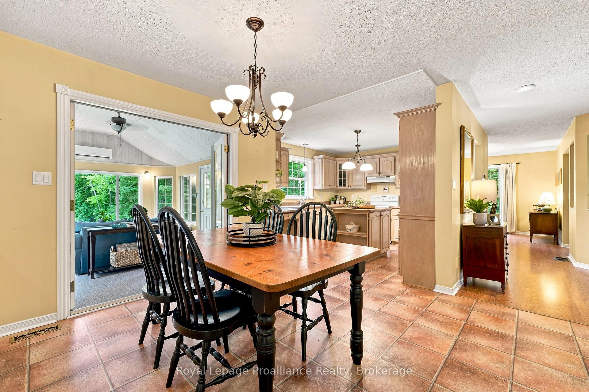 Photo 20 of 128 Murray Street, Quinte West, Murray Ward — HOMEH