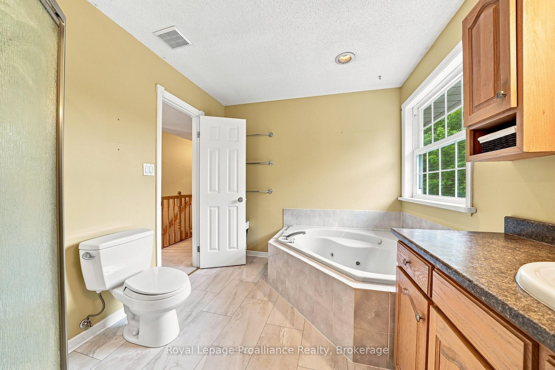 Photo 36 of 128 Murray Street, Quinte West, Murray Ward — HOMEH