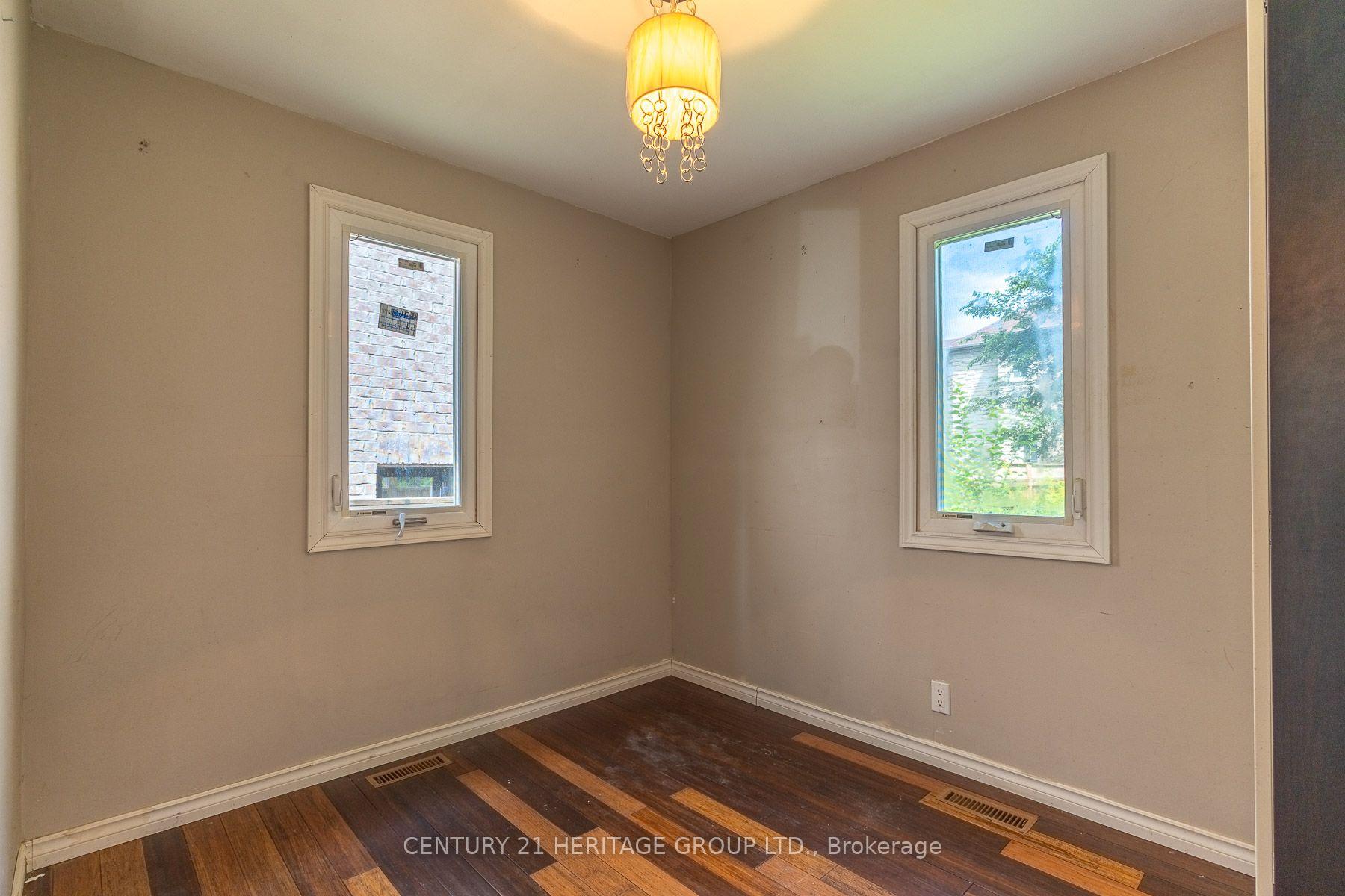 Photo 10 of 97 Zaph Avenue, Scarborough, Highland Creek — HOMEH