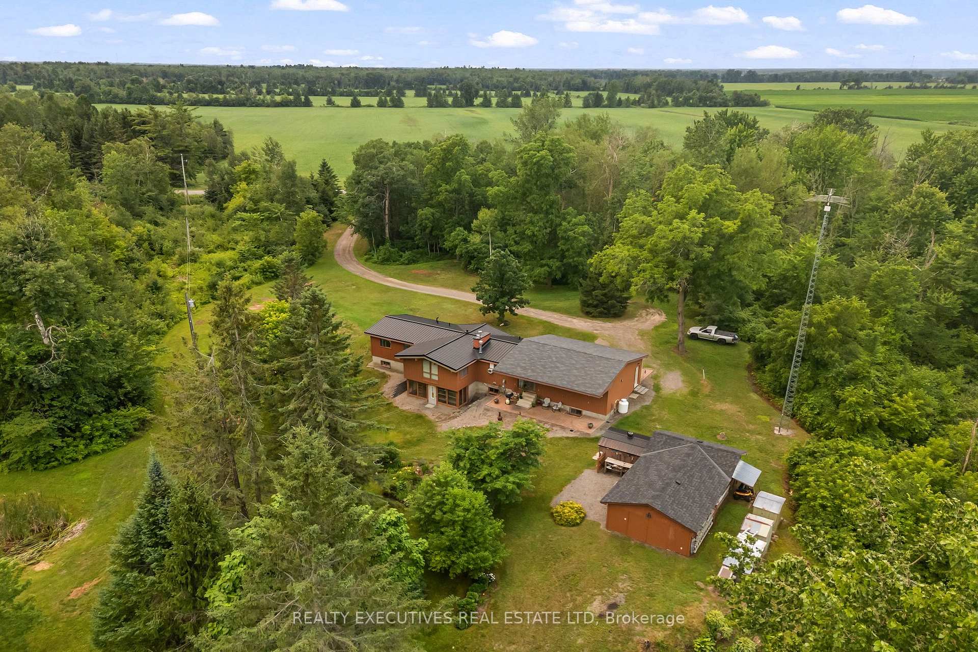 Photo 1 of 785 Boundary Road, North Dundas, North Dundas (Mountain) Twp — HOMEH