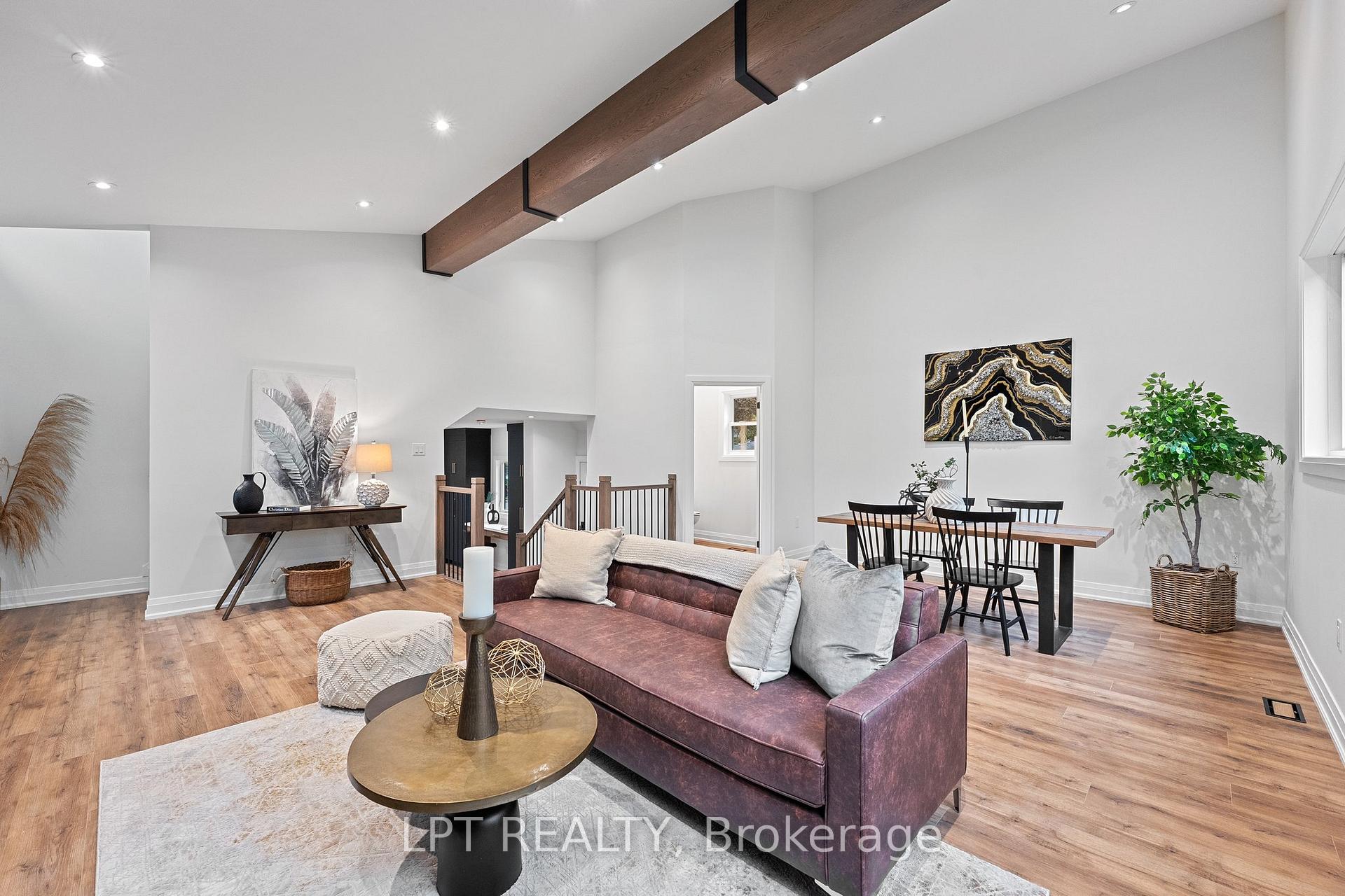 Photo 16 of 168 Berczy Street, Barrie, Wellington — HOMEH
