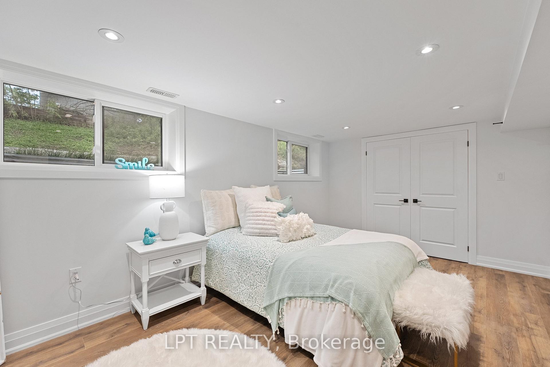 Photo 23 of 168 Berczy Street, Barrie, Wellington — HOMEH